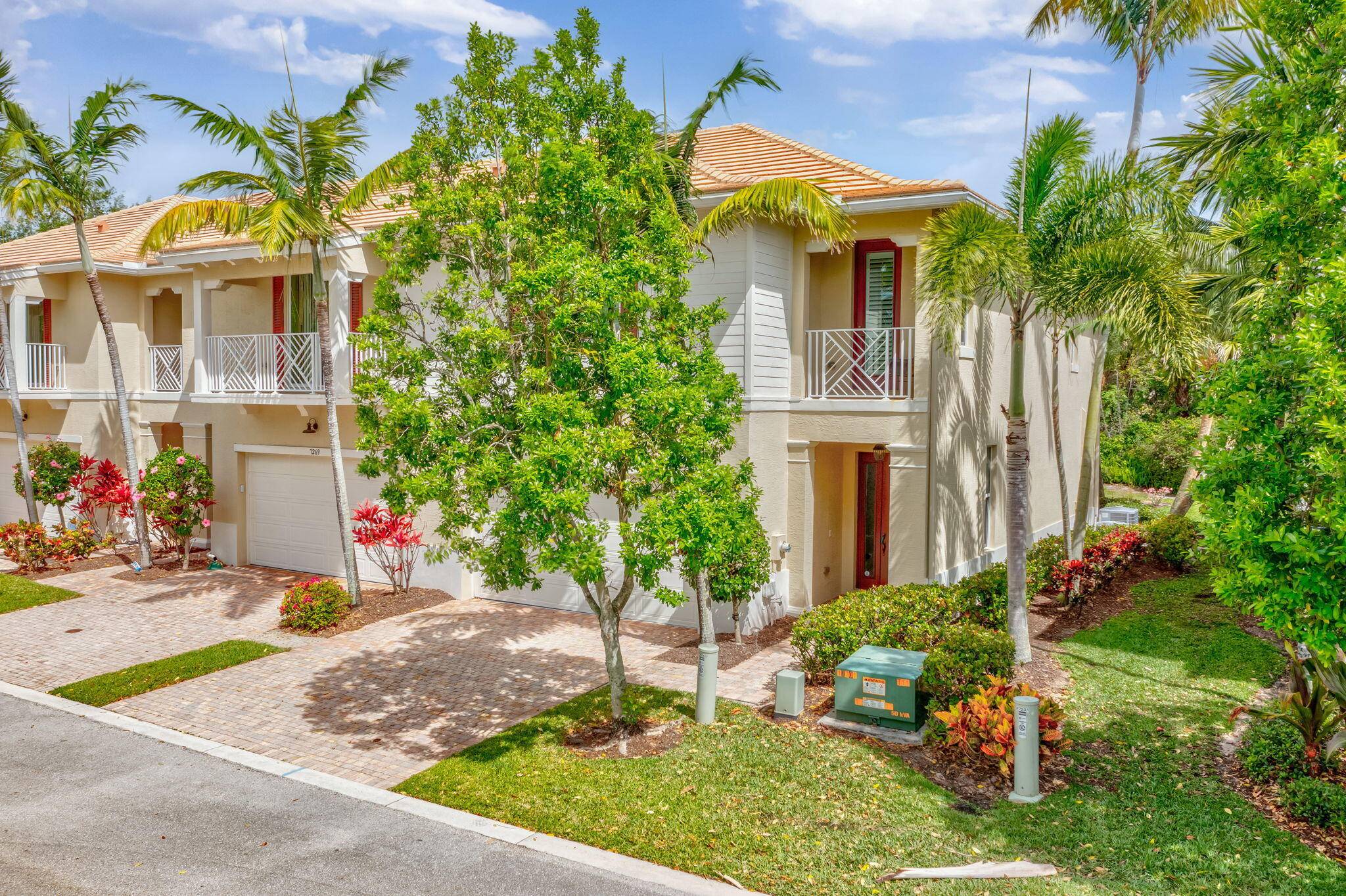 Palm Beach Gardens, FL 33418,7265 Oxford CT