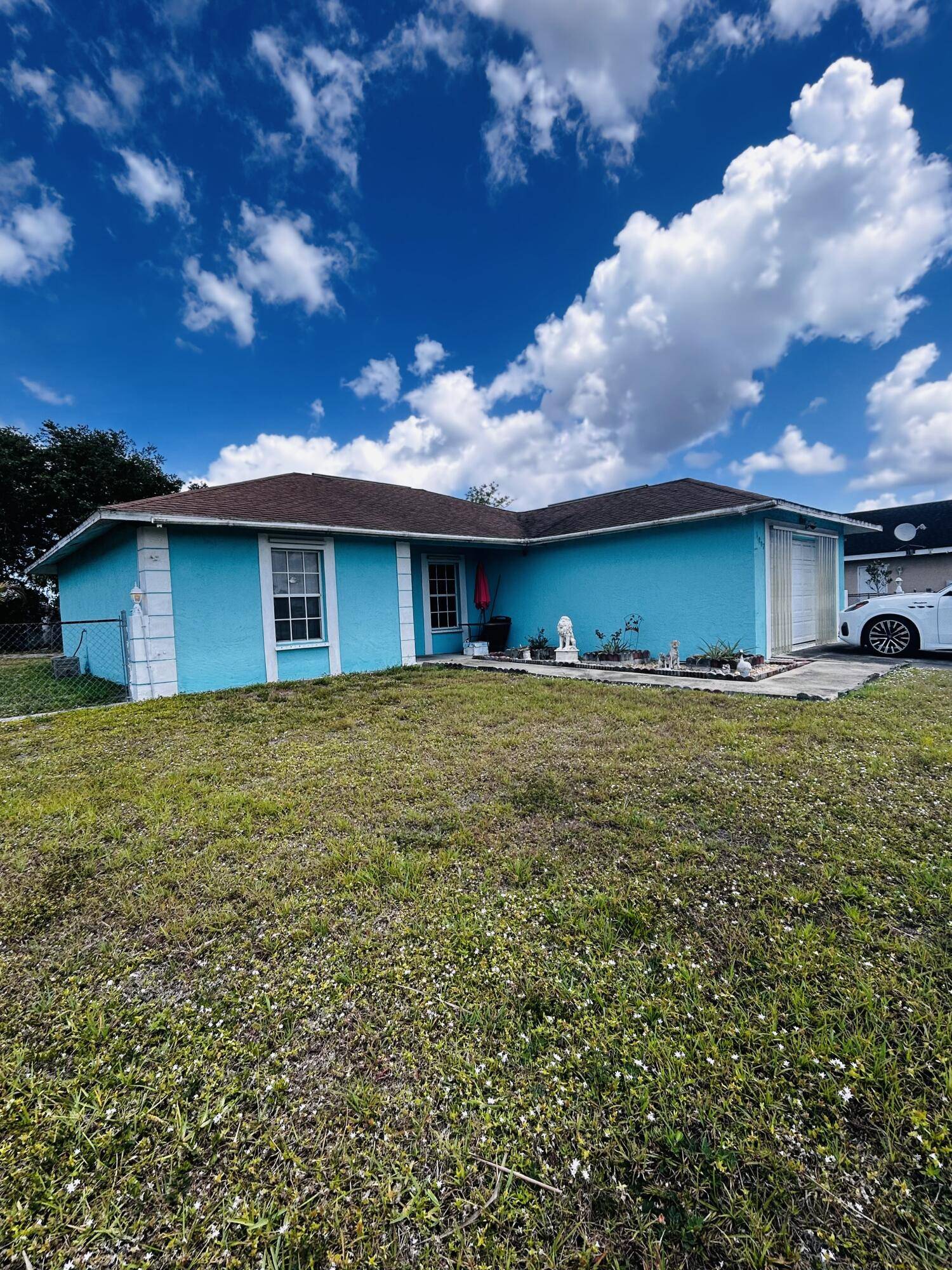 Clewiston, FL 33440,1007 W Aztec AVE