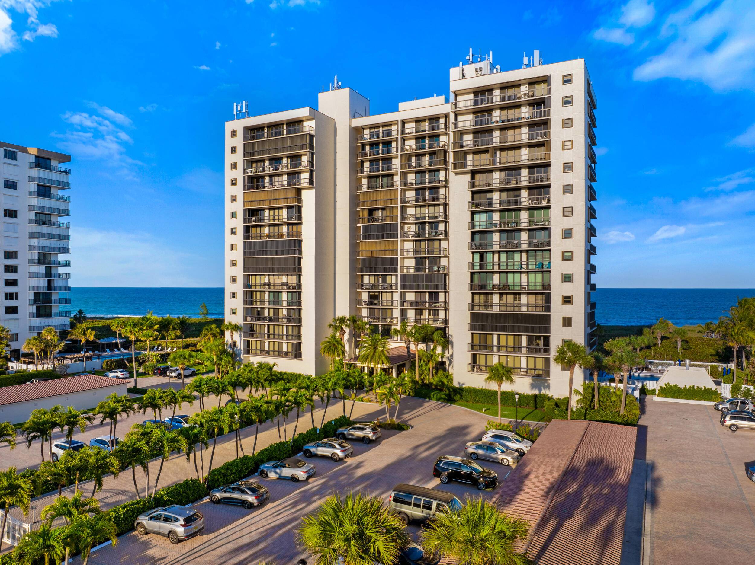 Hutchinson Island, FL 34949,3100 N Highway A1a 605