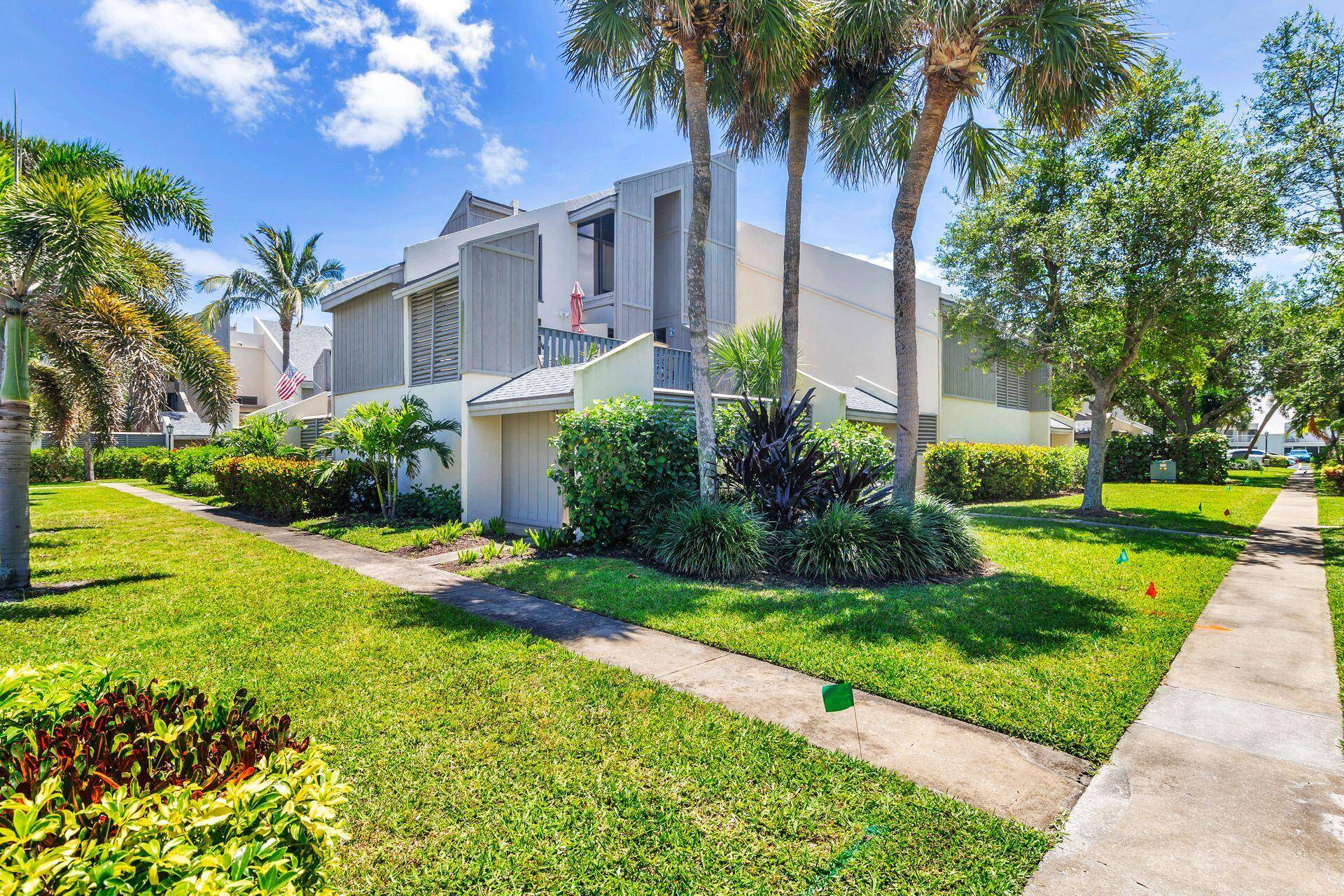Jupiter, FL 33477,1605 S Us Highway 1 13d