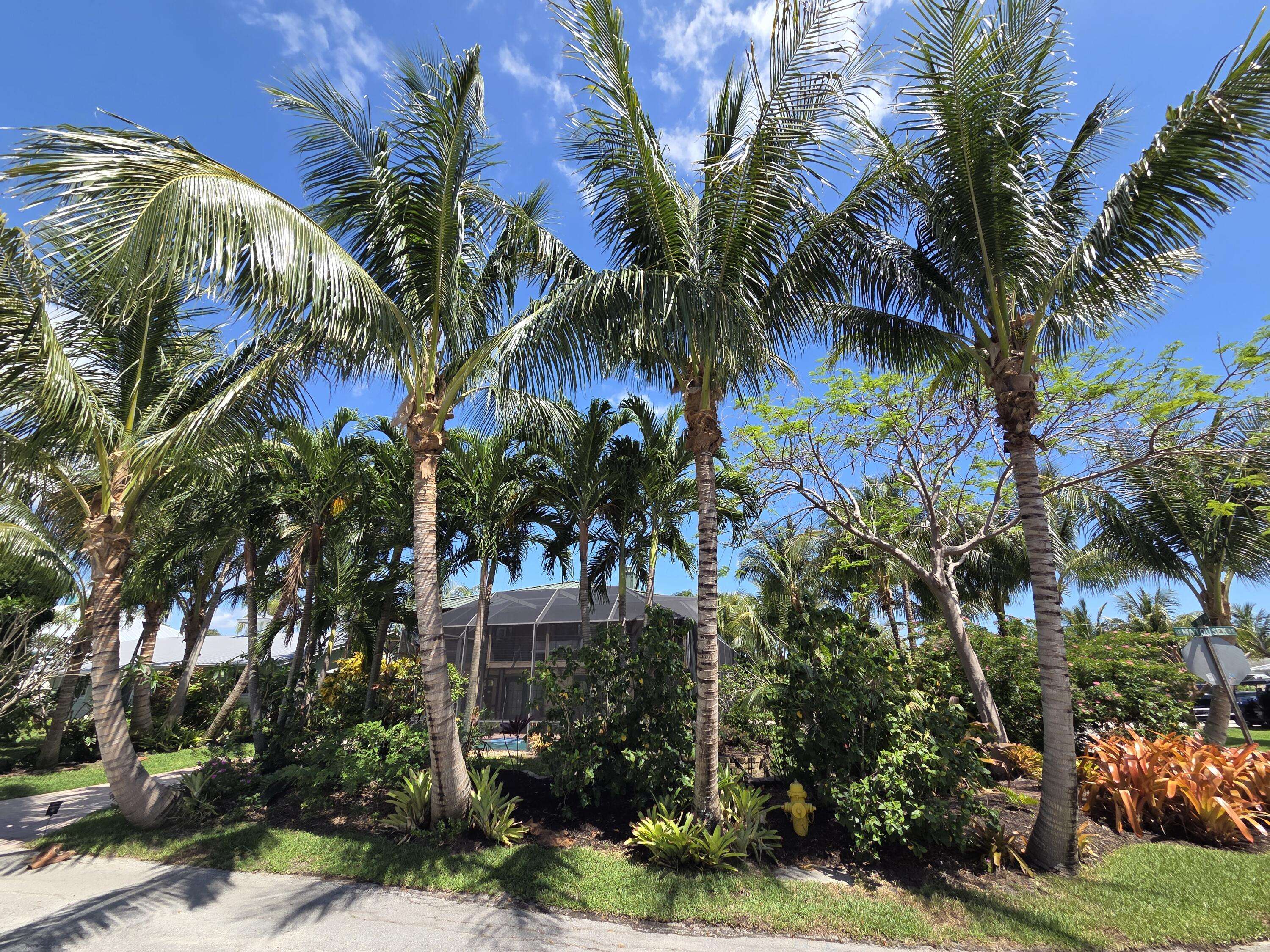 Stuart, FL 34997,5695 SE Matousek ST Topside