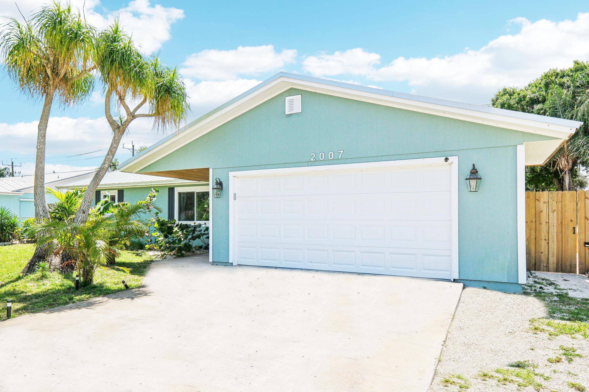 Jensen Beach, FL 34957,2007 NE E 21st TER
