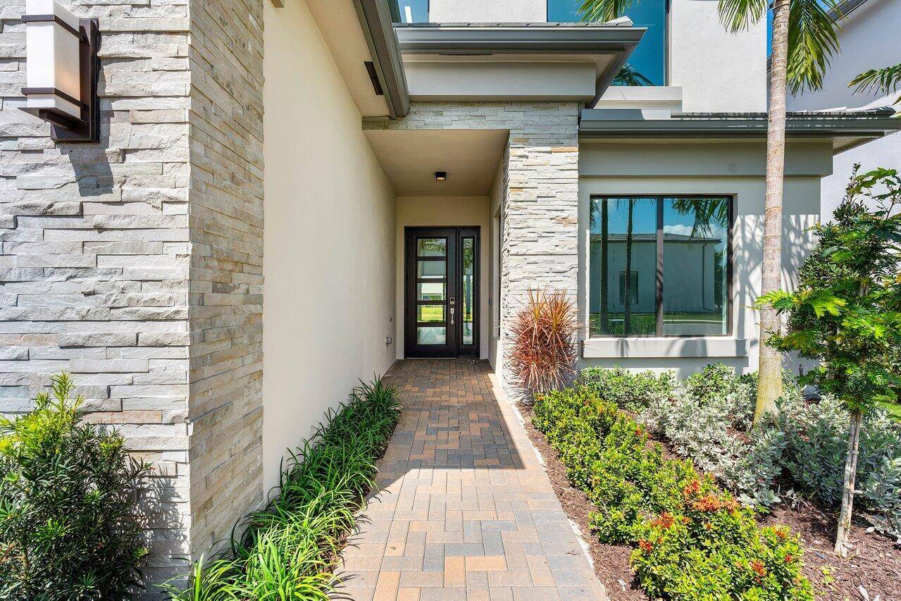 Boca Raton, FL 33434,20407 Southernwood AVE