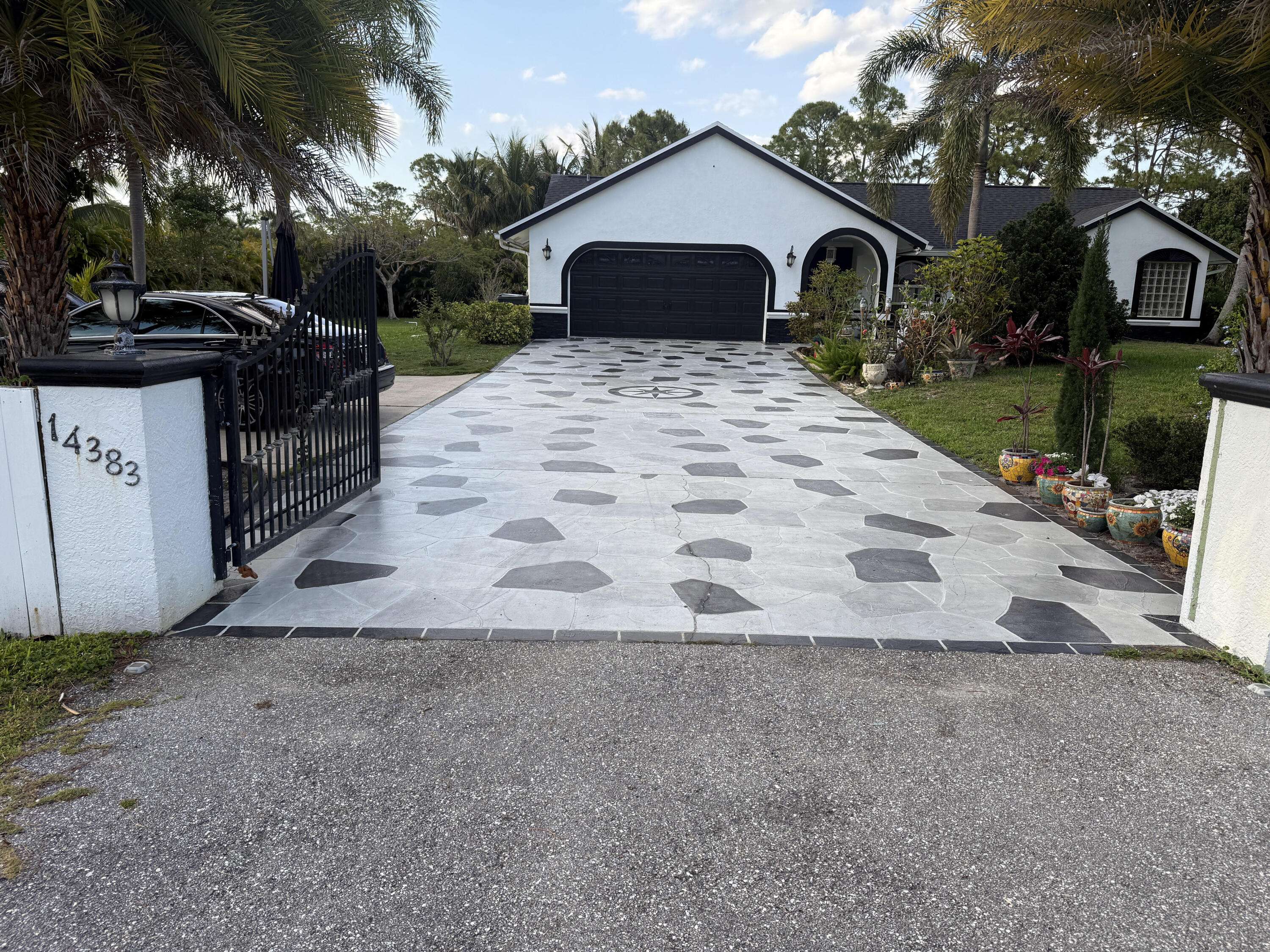 Loxahatchee, FL 33470,14383 N N 85th RD