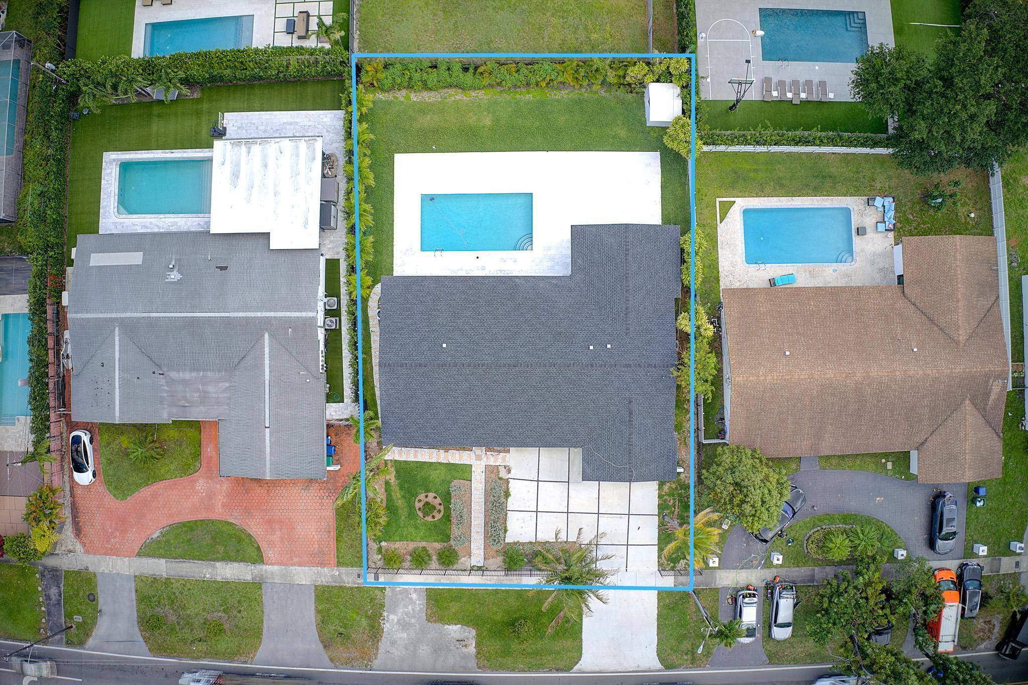 Miami, FL 33179,1860 NE 199th ST