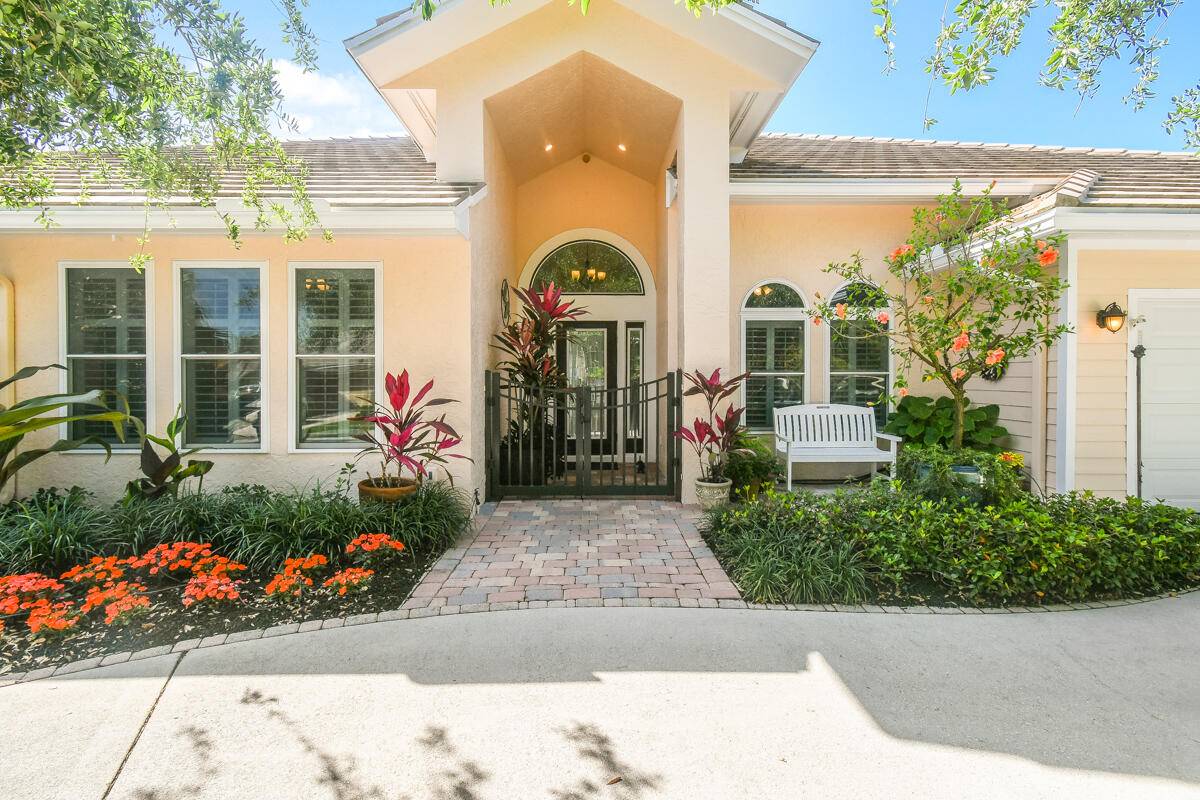Hobe Sound, FL 33455,8836 SE Marina Bay DR