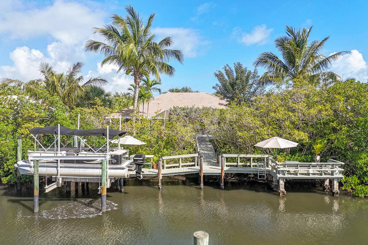 Hobe Sound, FL 33455,8836 SE Marina Bay DR