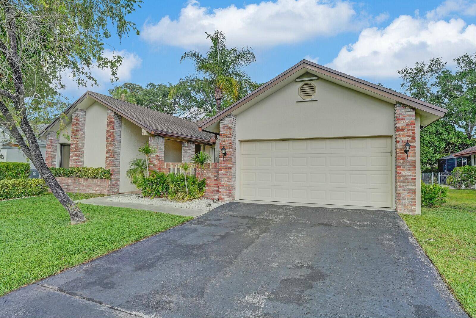 Boca Raton, FL 33498,18356 S 181st CIR
