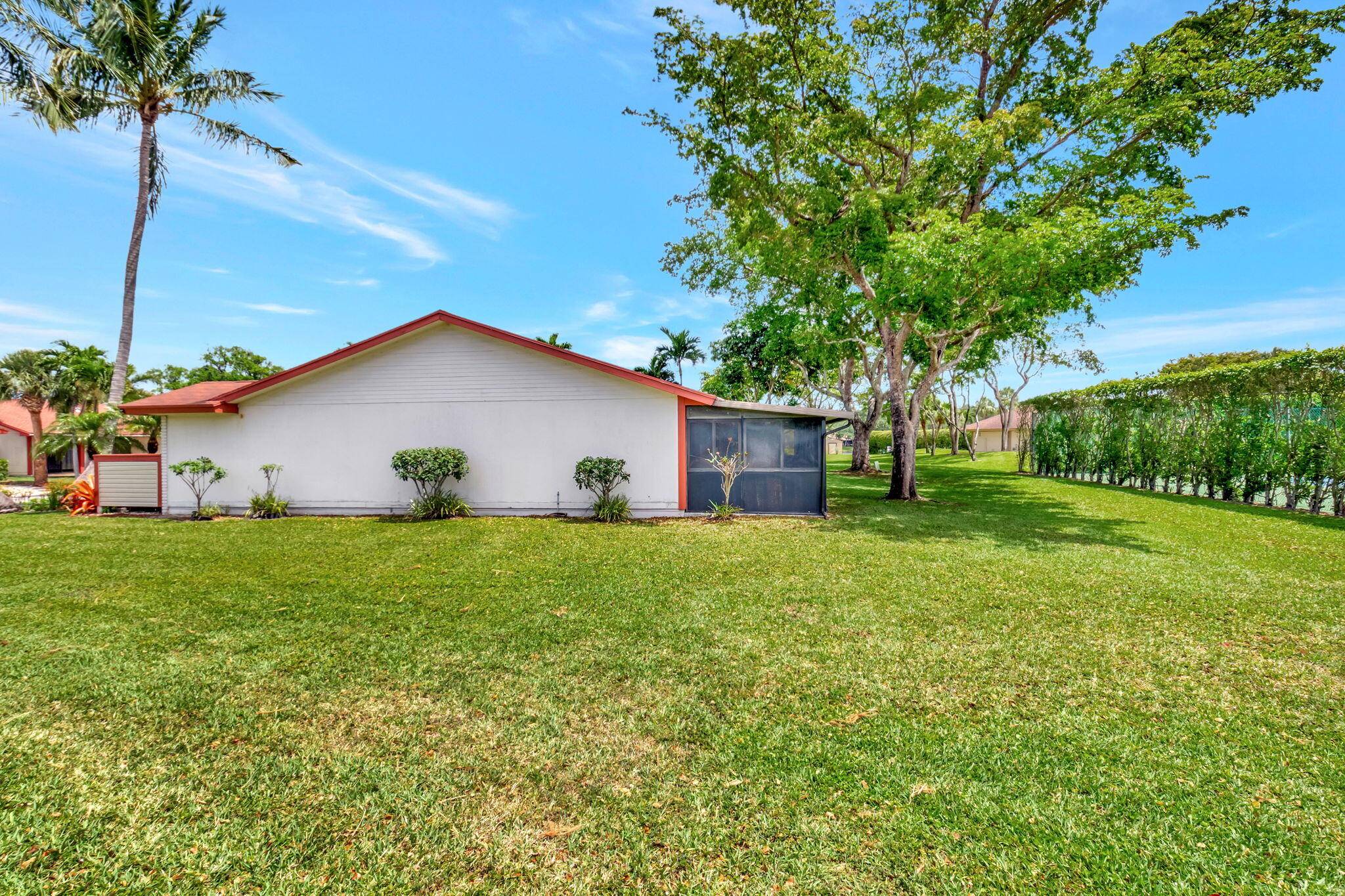 Boynton Beach, FL 33426,29 Fawlkland CIR