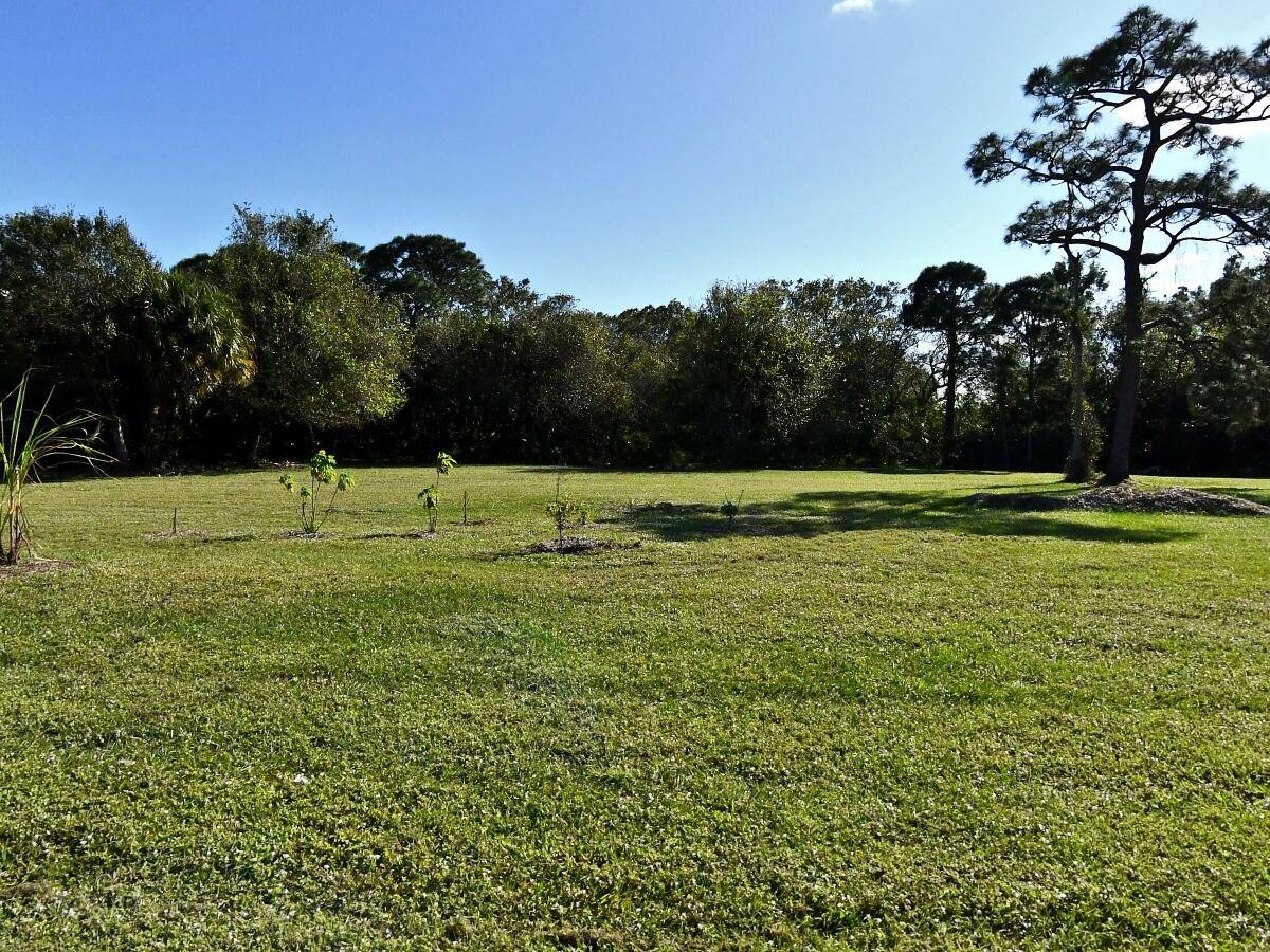 Fort Pierce, FL 34947,0 Hemlock CIR