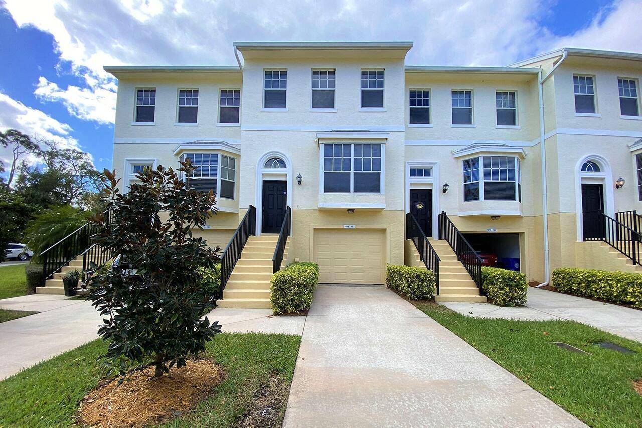 Vero Beach, FL 32960,1615 42nd 103