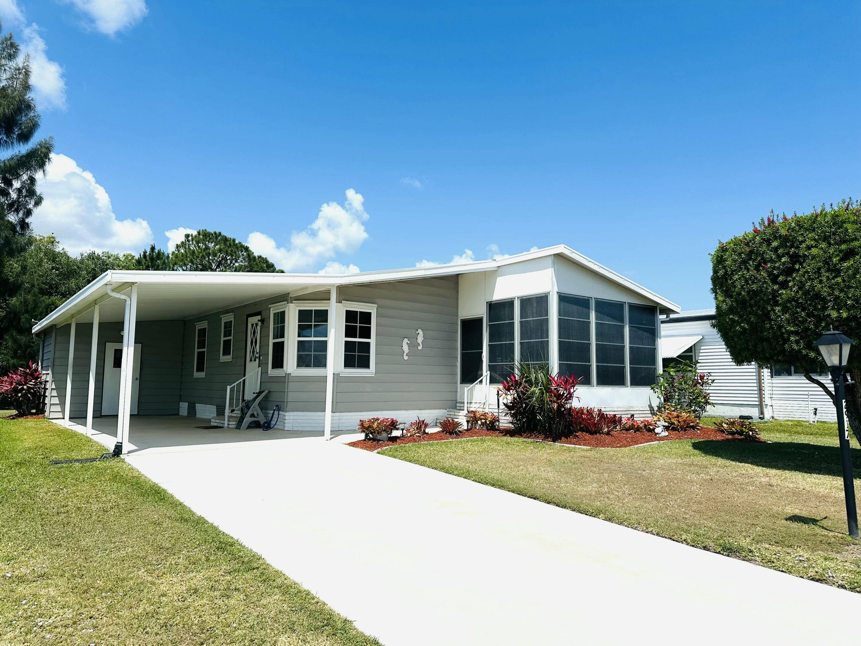 Port Saint Lucie, FL 34952,2917 Fiddlewood CIR