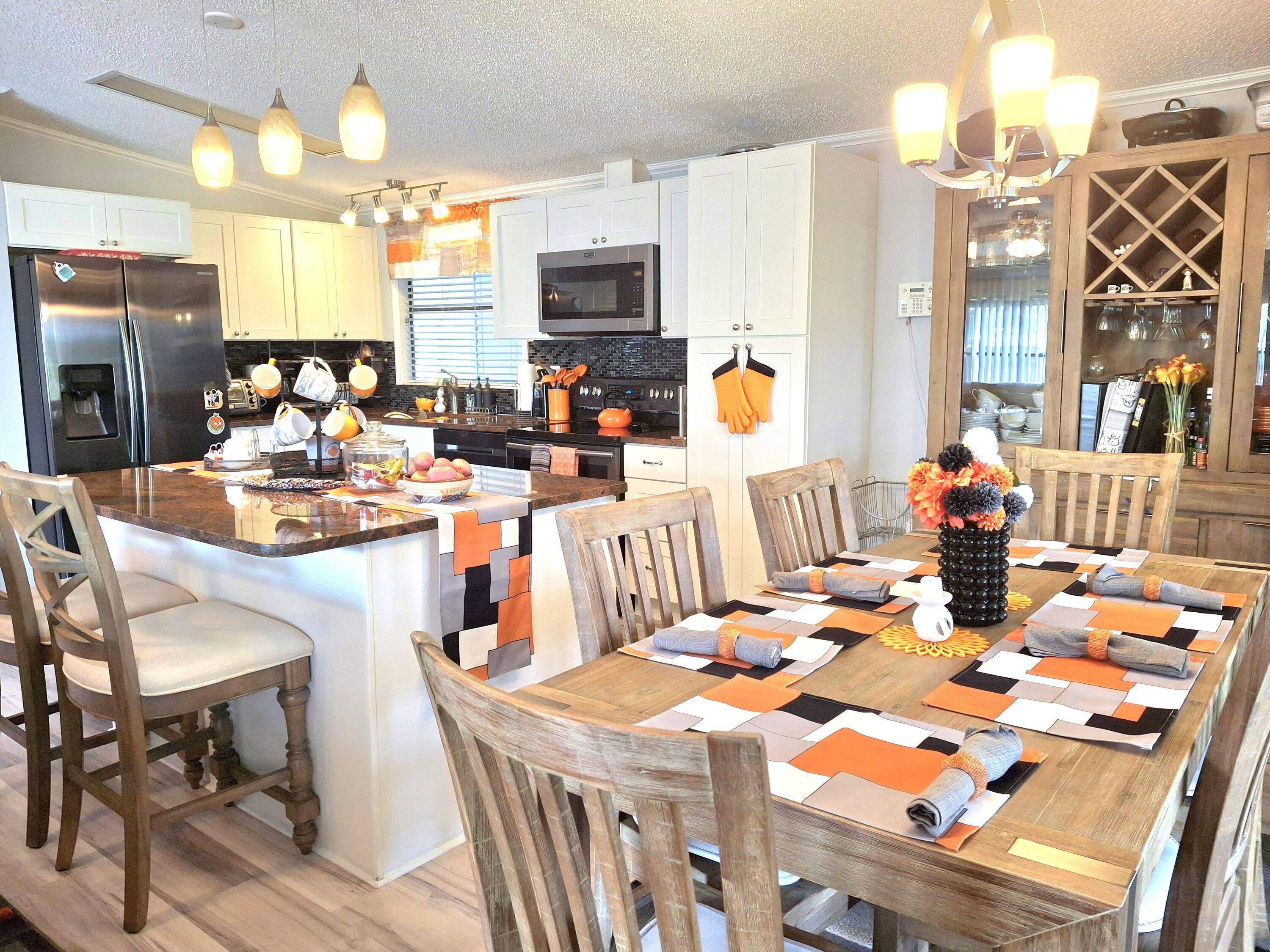 Port Saint Lucie, FL 34952,8214 E Bitterbush LN