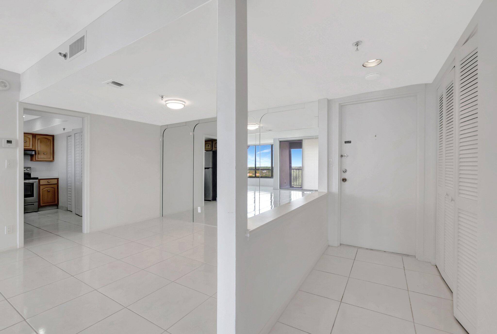 Boca Raton, FL 33434,7802 Lakeside BLVD 783