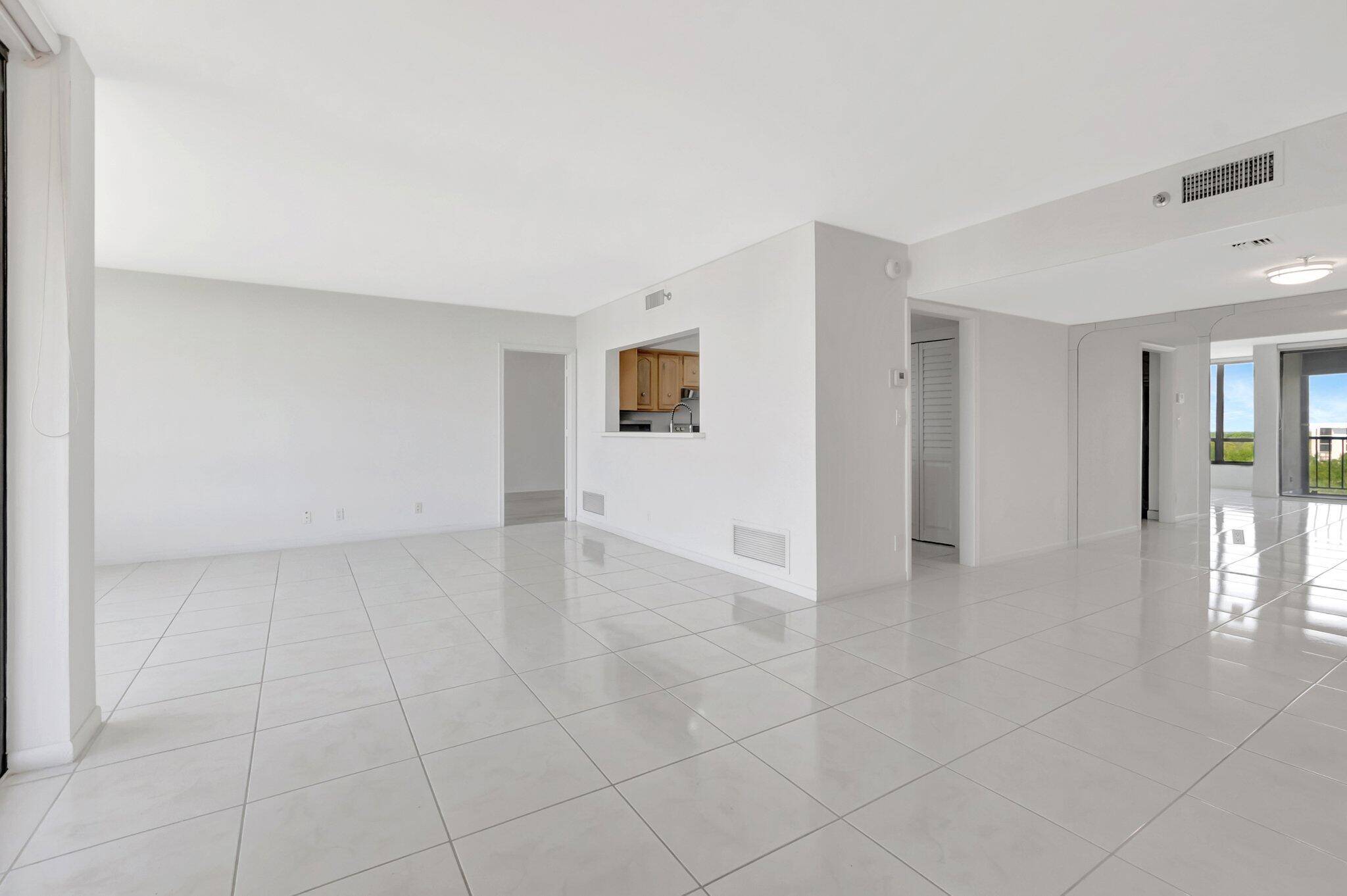 Boca Raton, FL 33434,7802 Lakeside BLVD 783