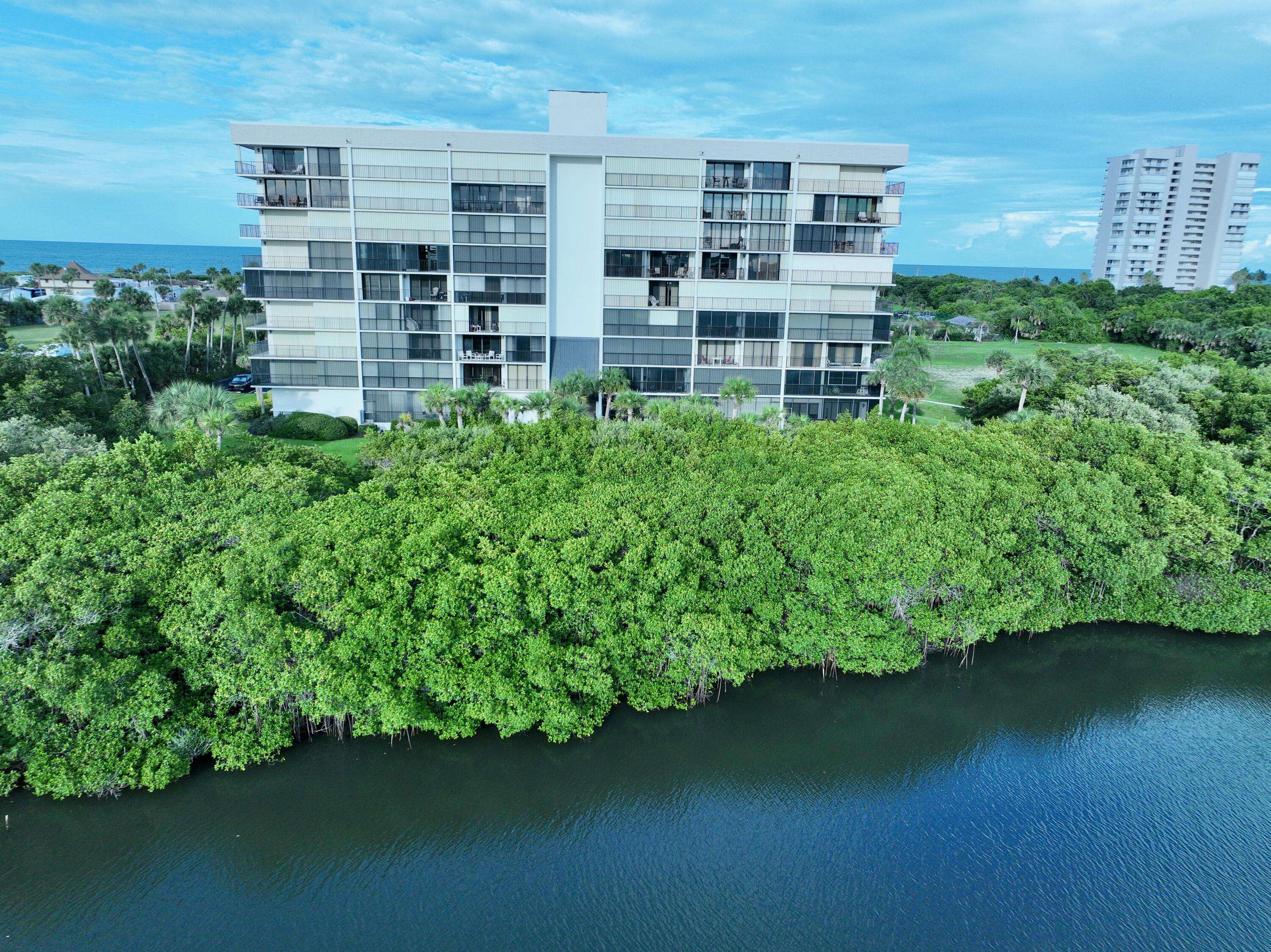 Fort Pierce, FL 34949,5059 N Highway A1a HWY 504
