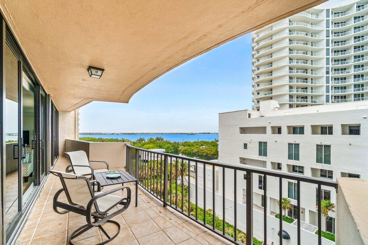 Singer Island, FL 33404,4200 N Ocean DR 1-705