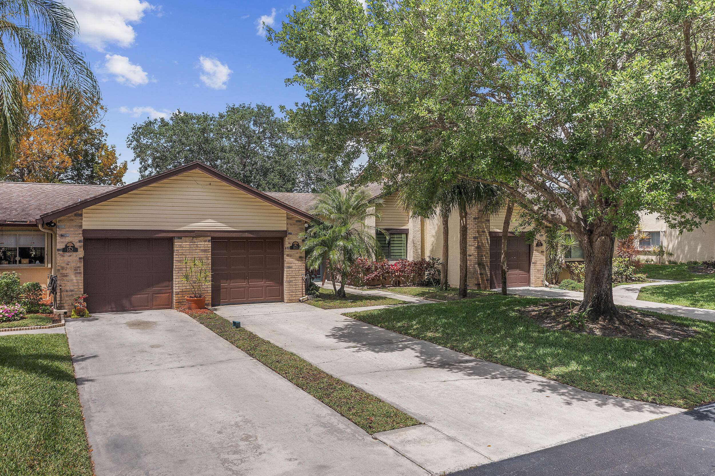 Royal Palm Beach, FL 33411,160 Ramblewood CIR