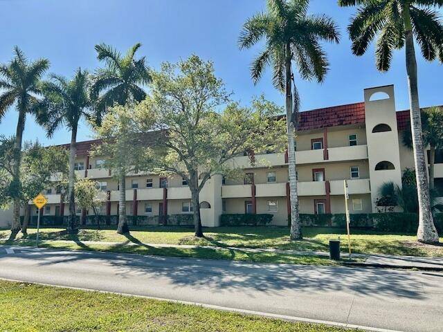 Sunrise, FL 33322,7960 N Sunrise Lakes DR 205
