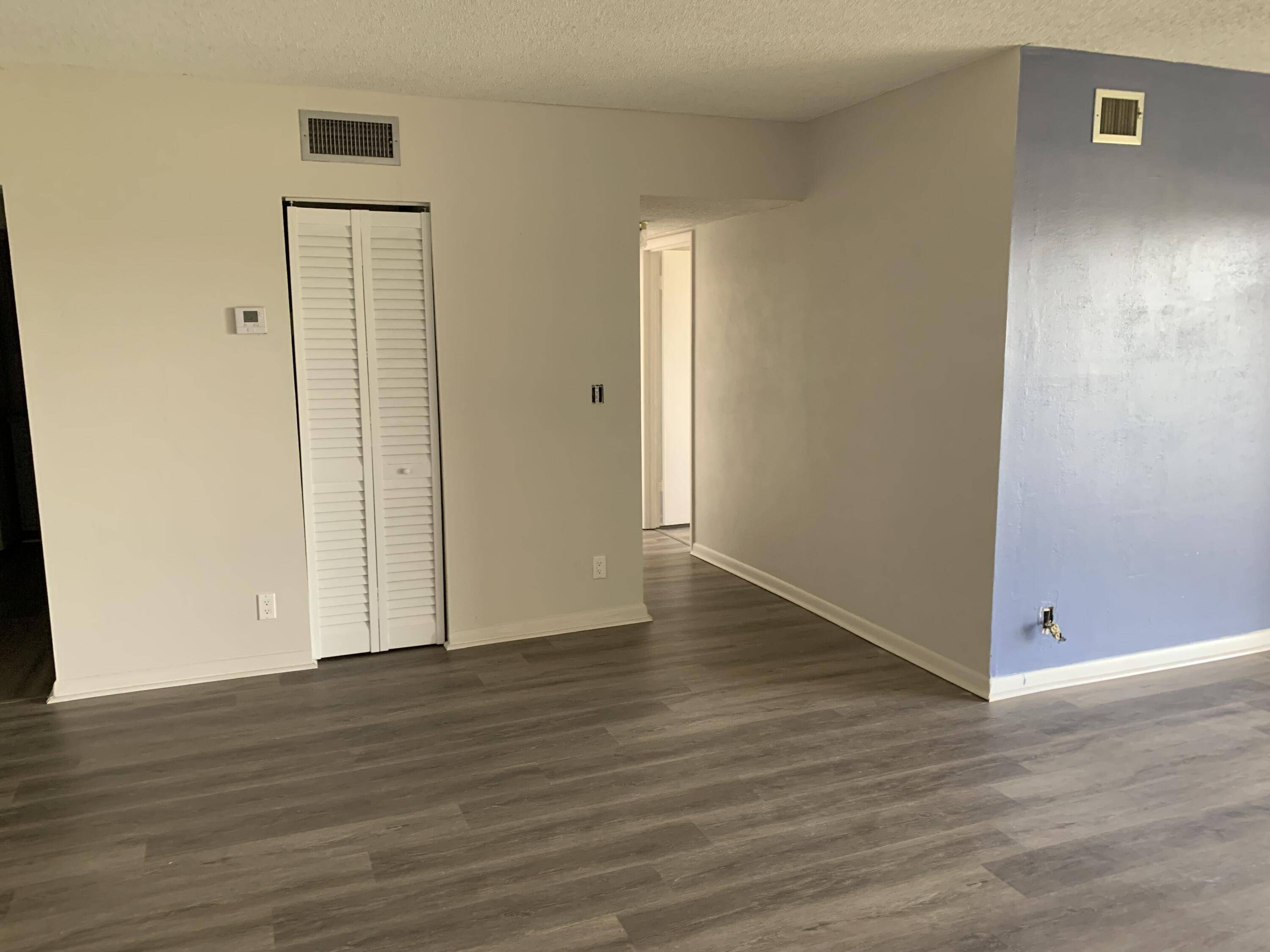 West Palm Beach, FL 33409,505 Spencer 410 DR 410