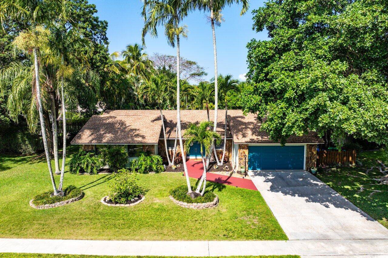 Wellington, FL 33414,267 S Old Country RD