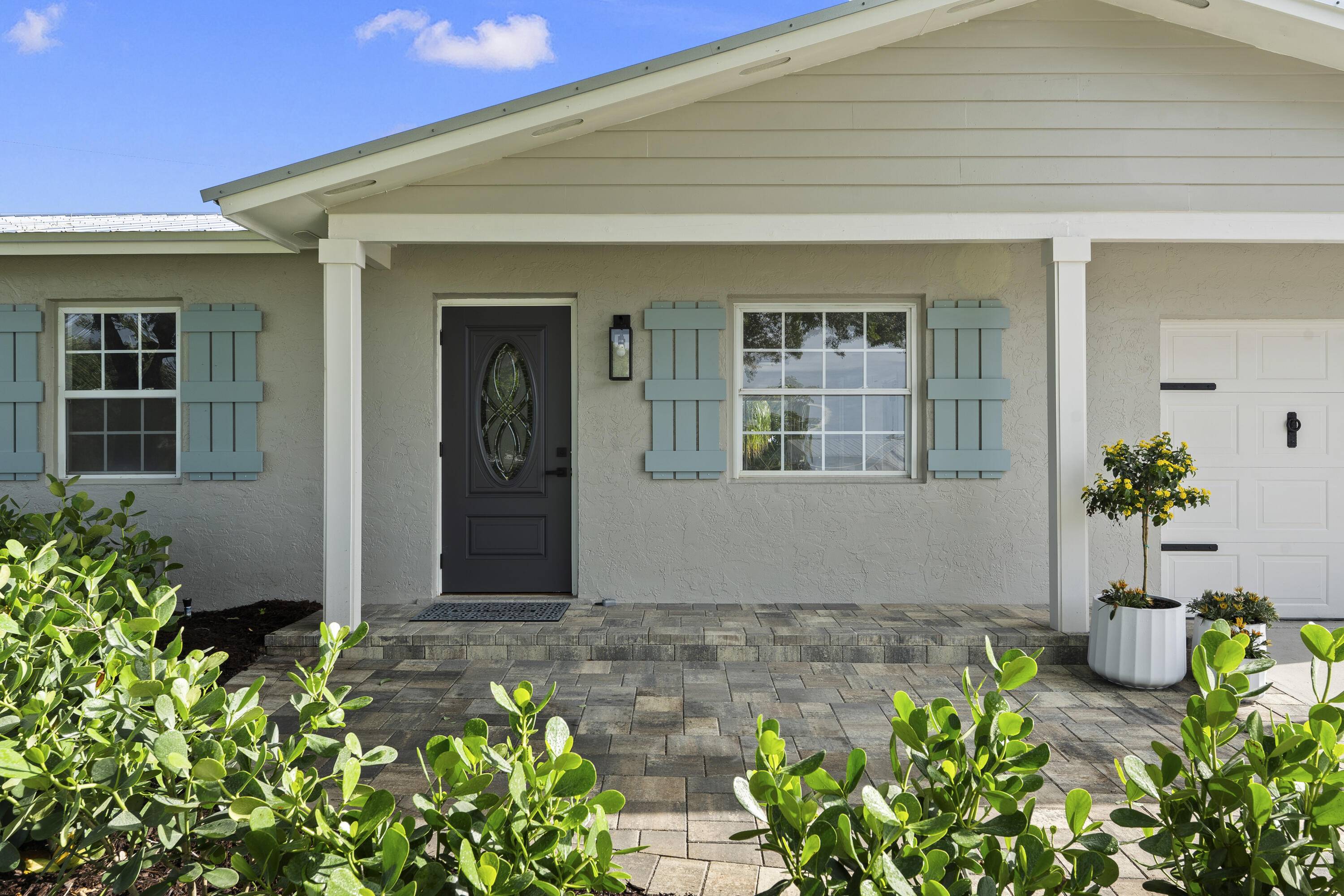 Jensen Beach, FL 34957,2337 NE 16th CT
