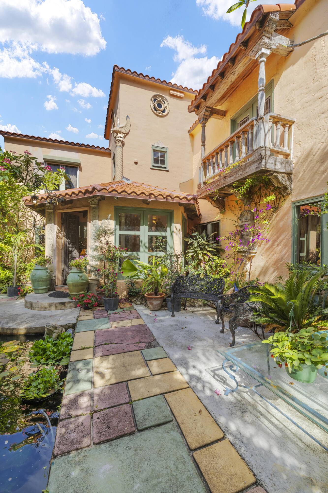 West Palm Beach, FL 33407,211 30th ST