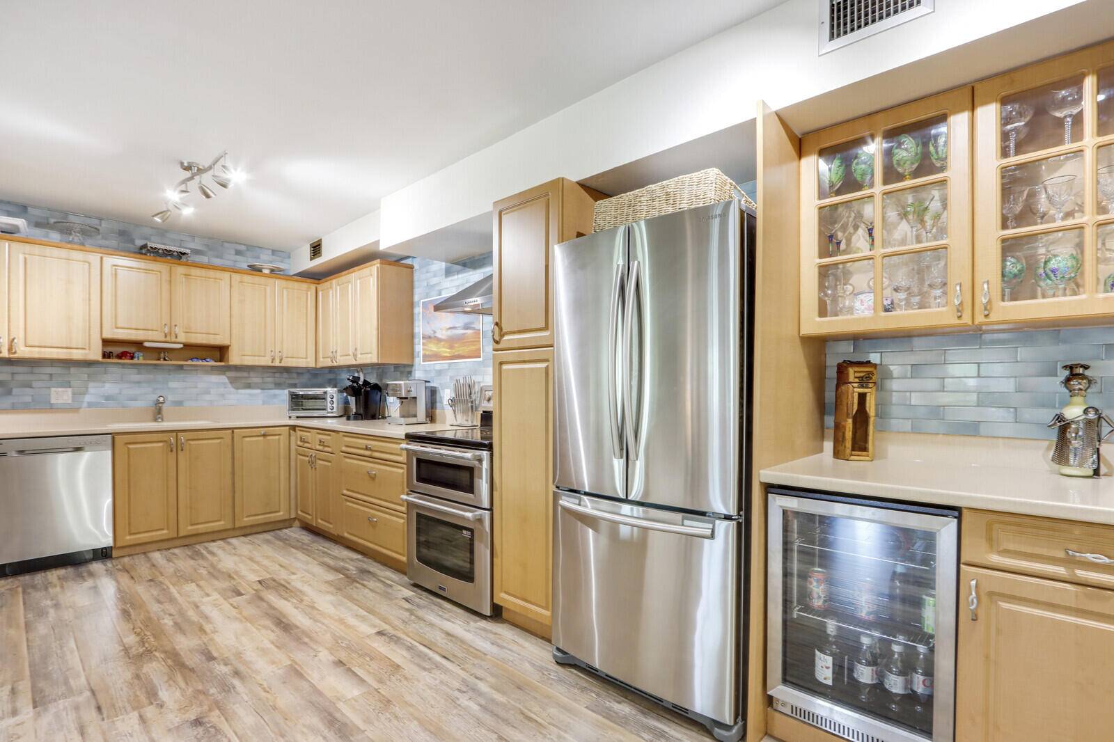 Jupiter, FL 33477,300 N Highway A1a 204a