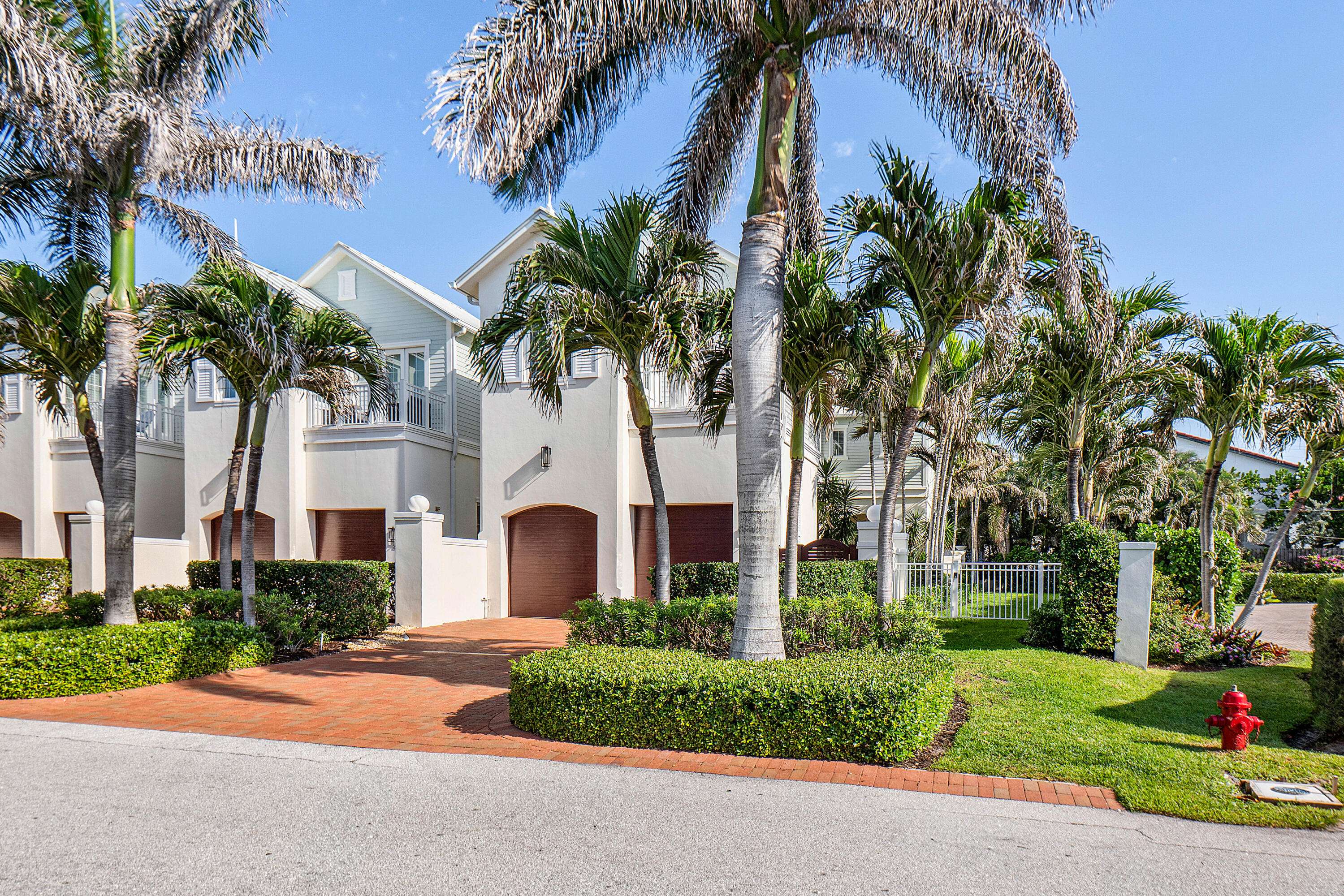 Ocean Ridge, FL 33435,17 Adams RD