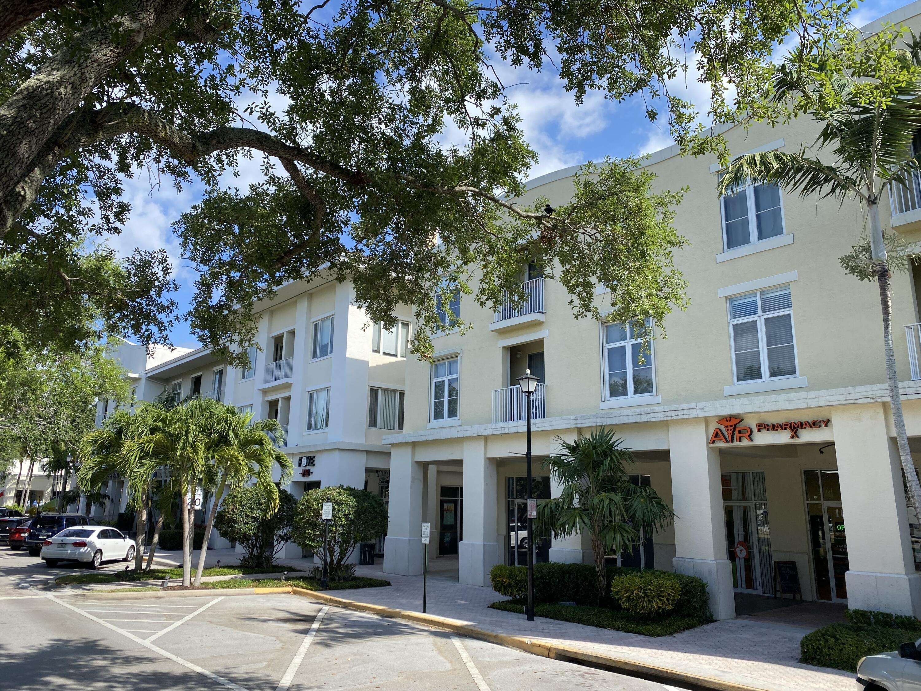 Jupiter, FL 33458,1155 Main ST 303
