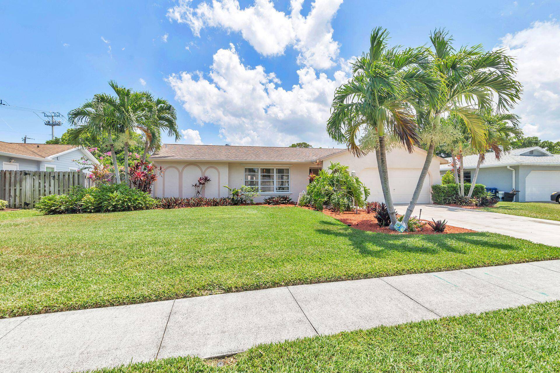 Jupiter, FL 33458,502 Oak TER