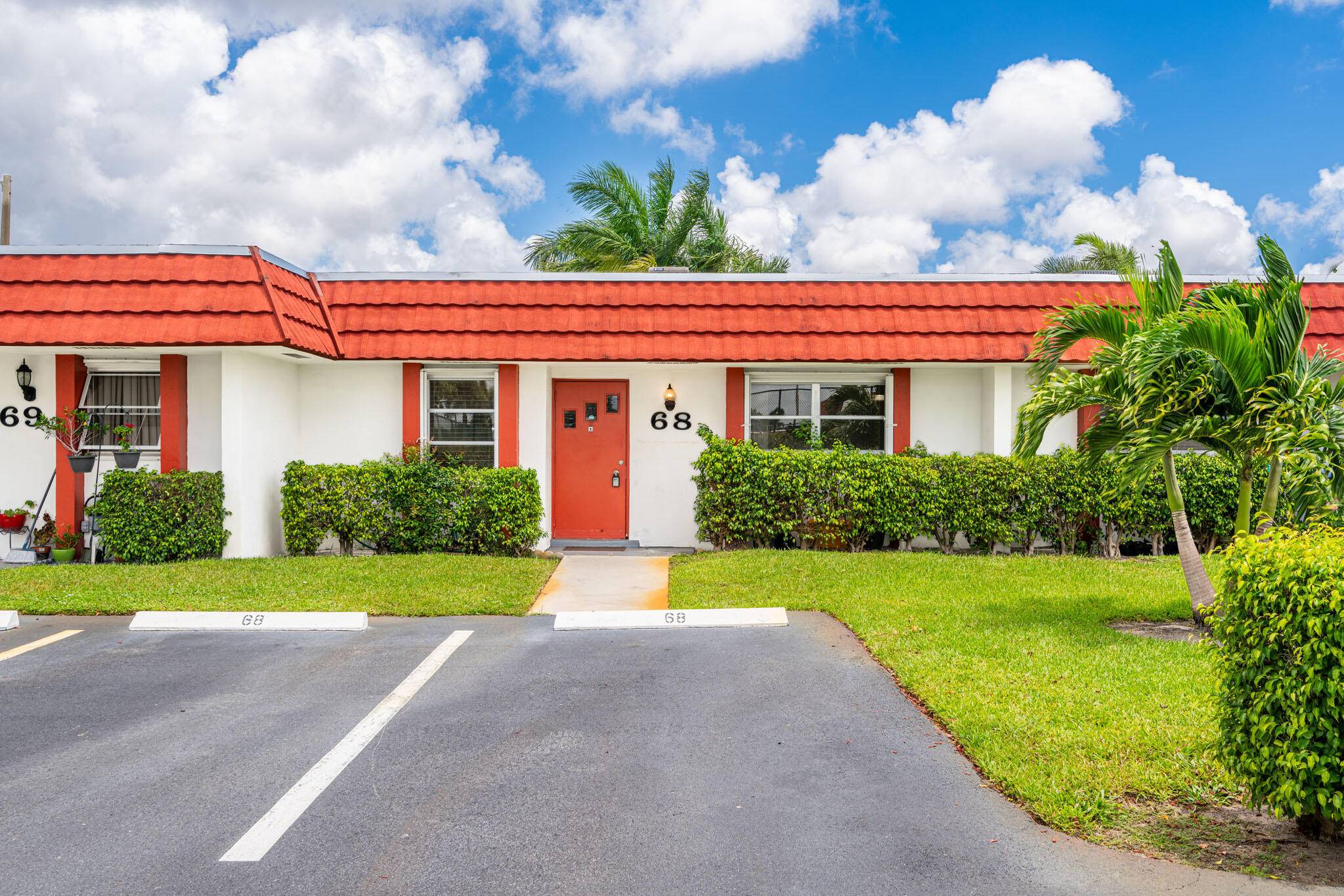West Palm Beach, FL 33415,5800 W Fernley DR 68