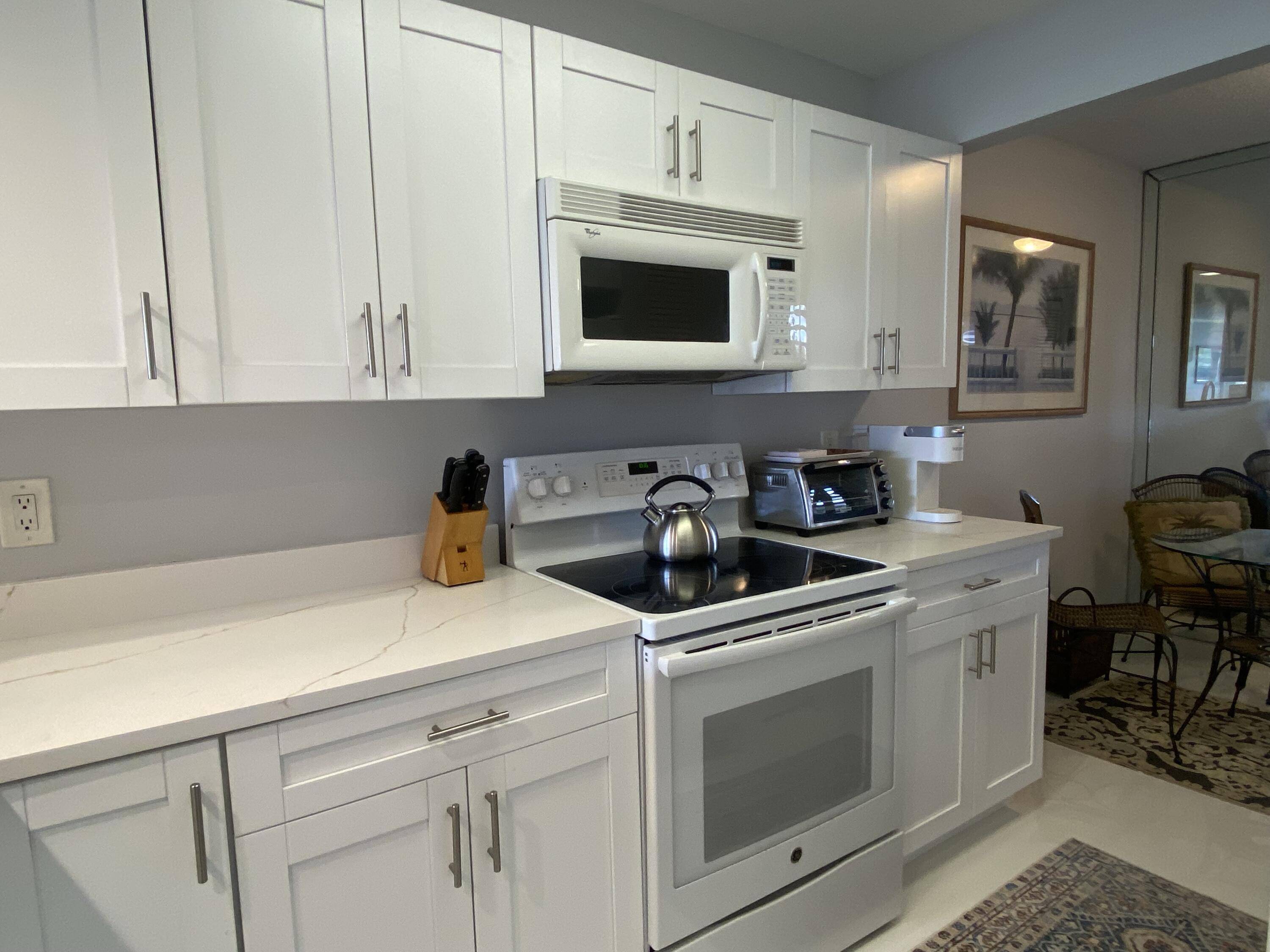 Boca Raton, FL 33432,14 Royal Palm WAY 106