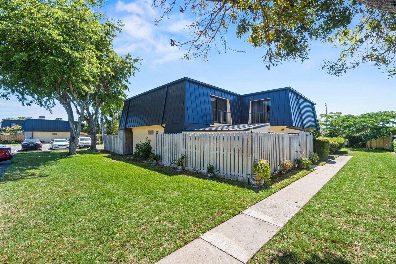 Lake Worth, FL 33461,2324 Waterside DR