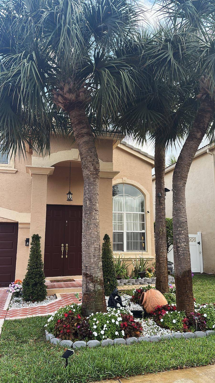 Royal Palm Beach, FL 33411,1534 Running Oak LN