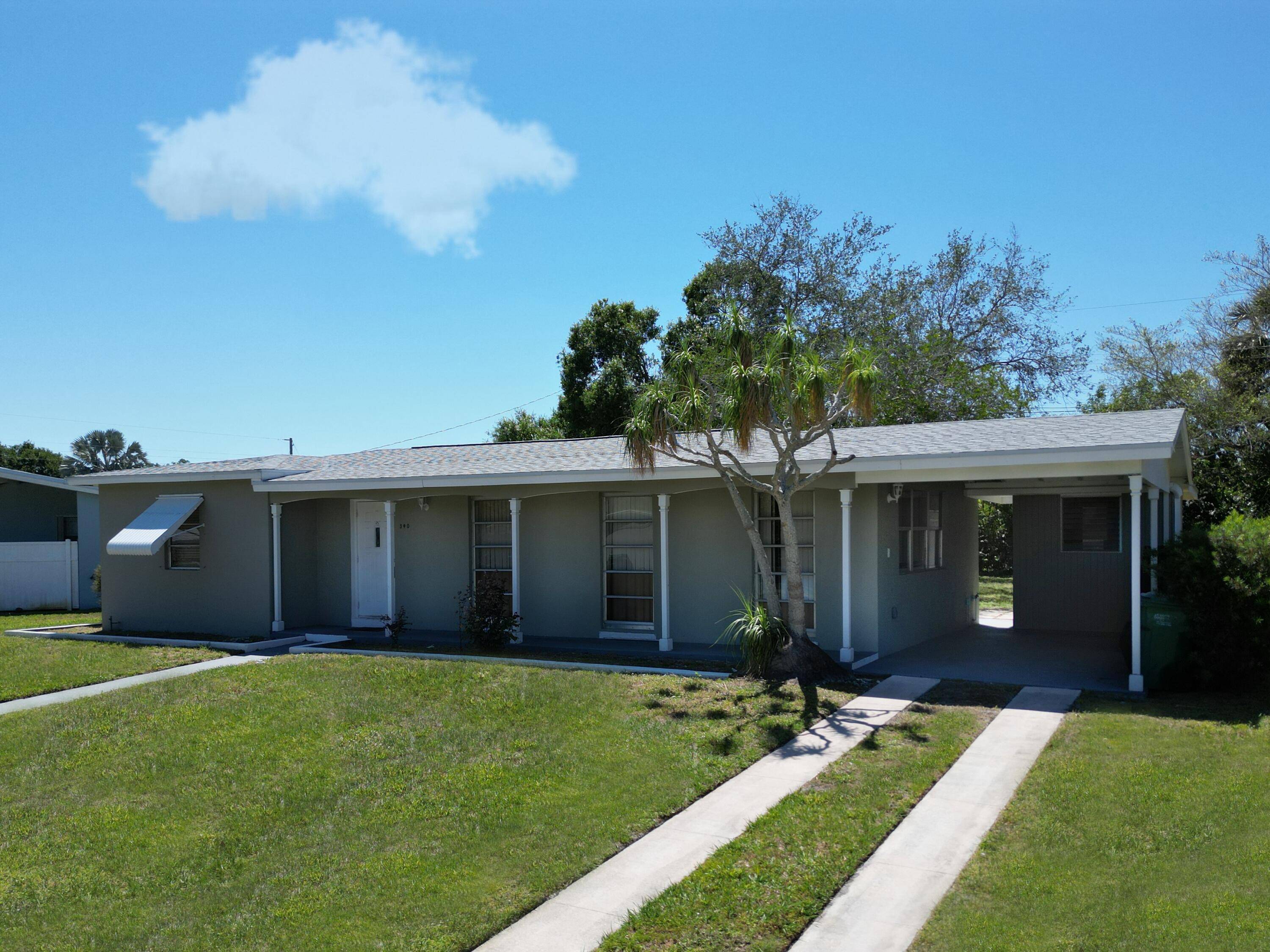 Port Saint Lucie, FL 34983,340 SE Celestia CT
