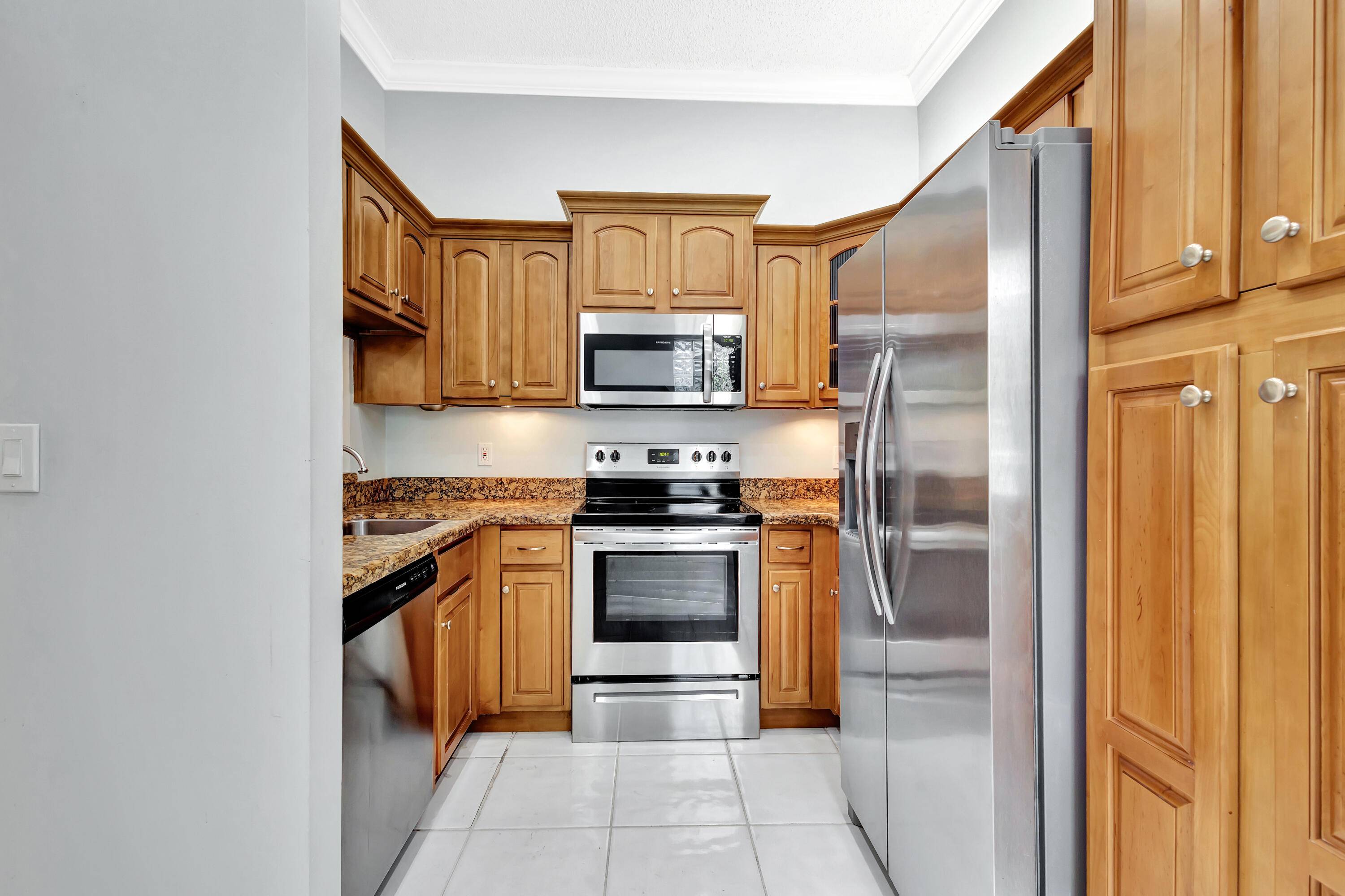 Boynton Beach, FL 33437,5439 Verona DR P