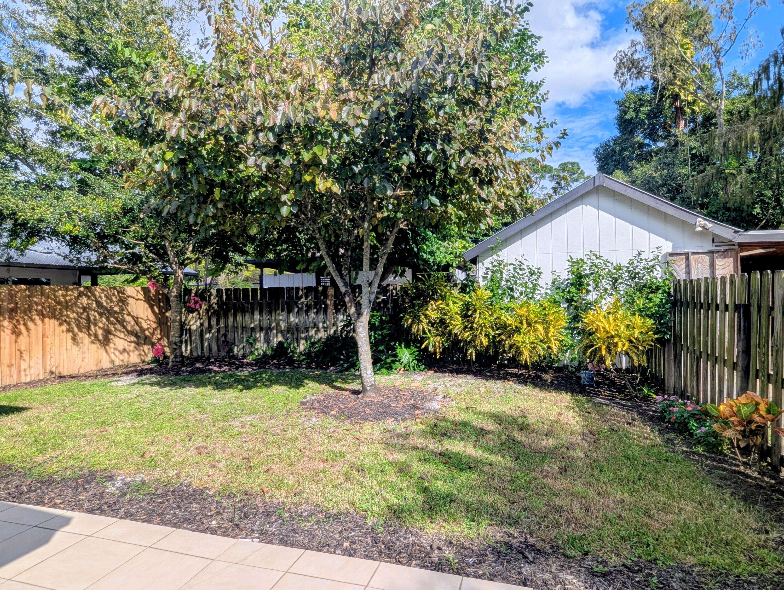 Wellington, FL 33414,708 Rambling Drive CIR ~ Cottage