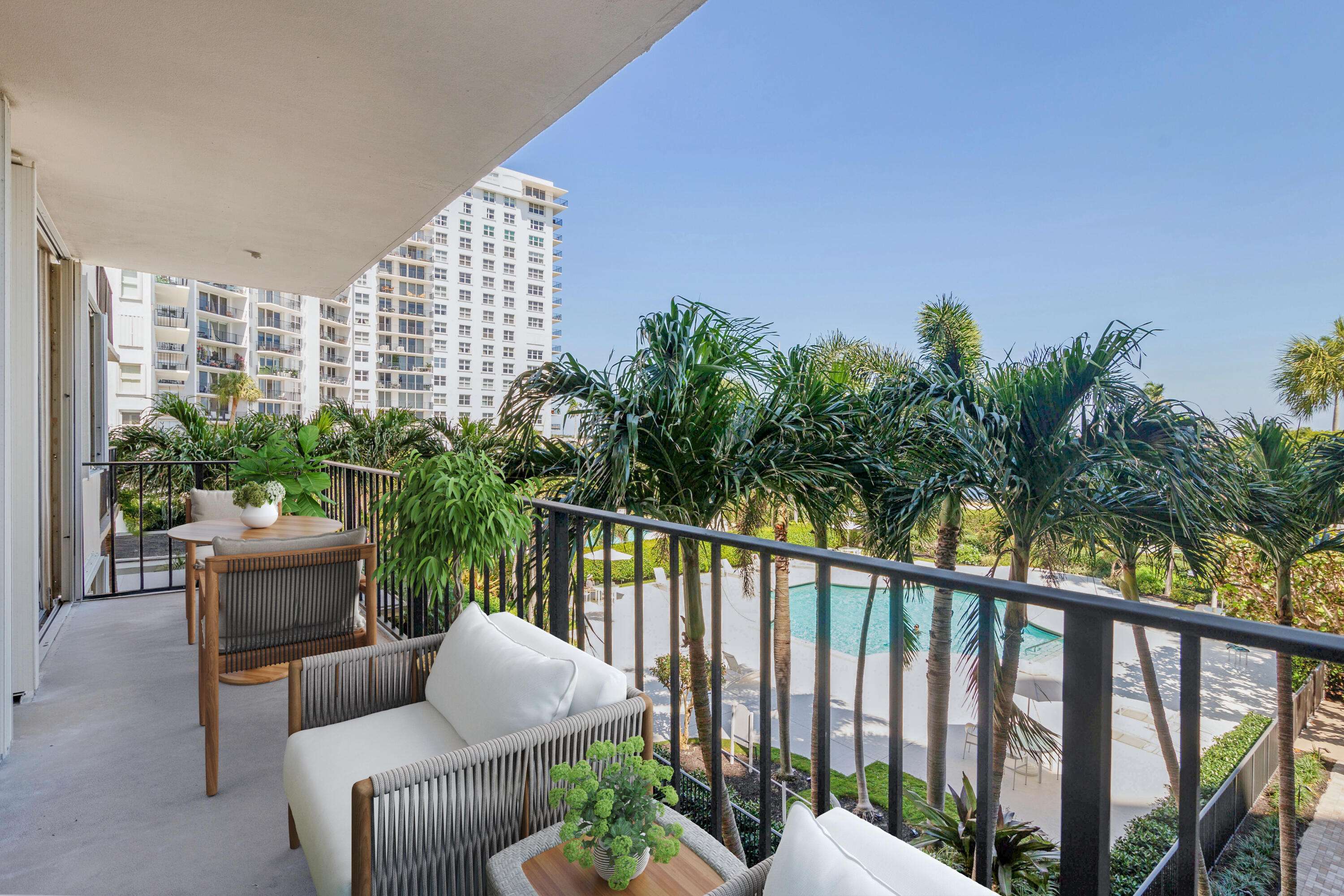 West Palm Beach, FL 33401,1801 S Flagler DR 310