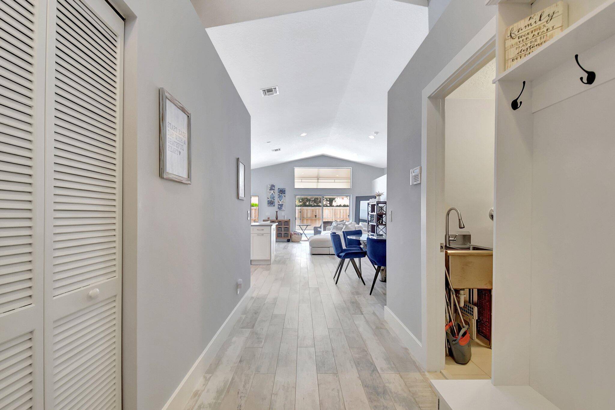 Boynton Beach, FL 33436,8211 White Rock CIR