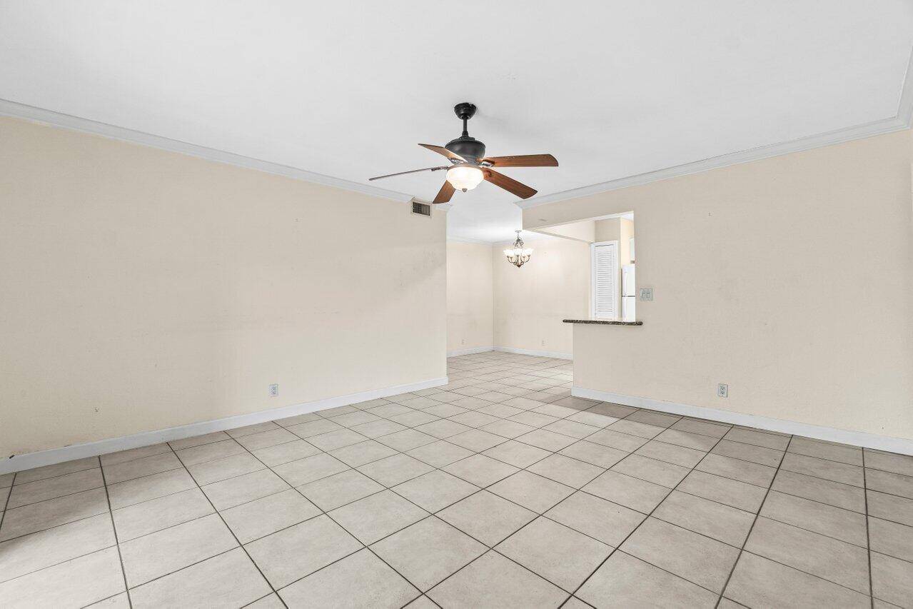Boca Raton, FL 33486,1150 NW 13th ST 258-C