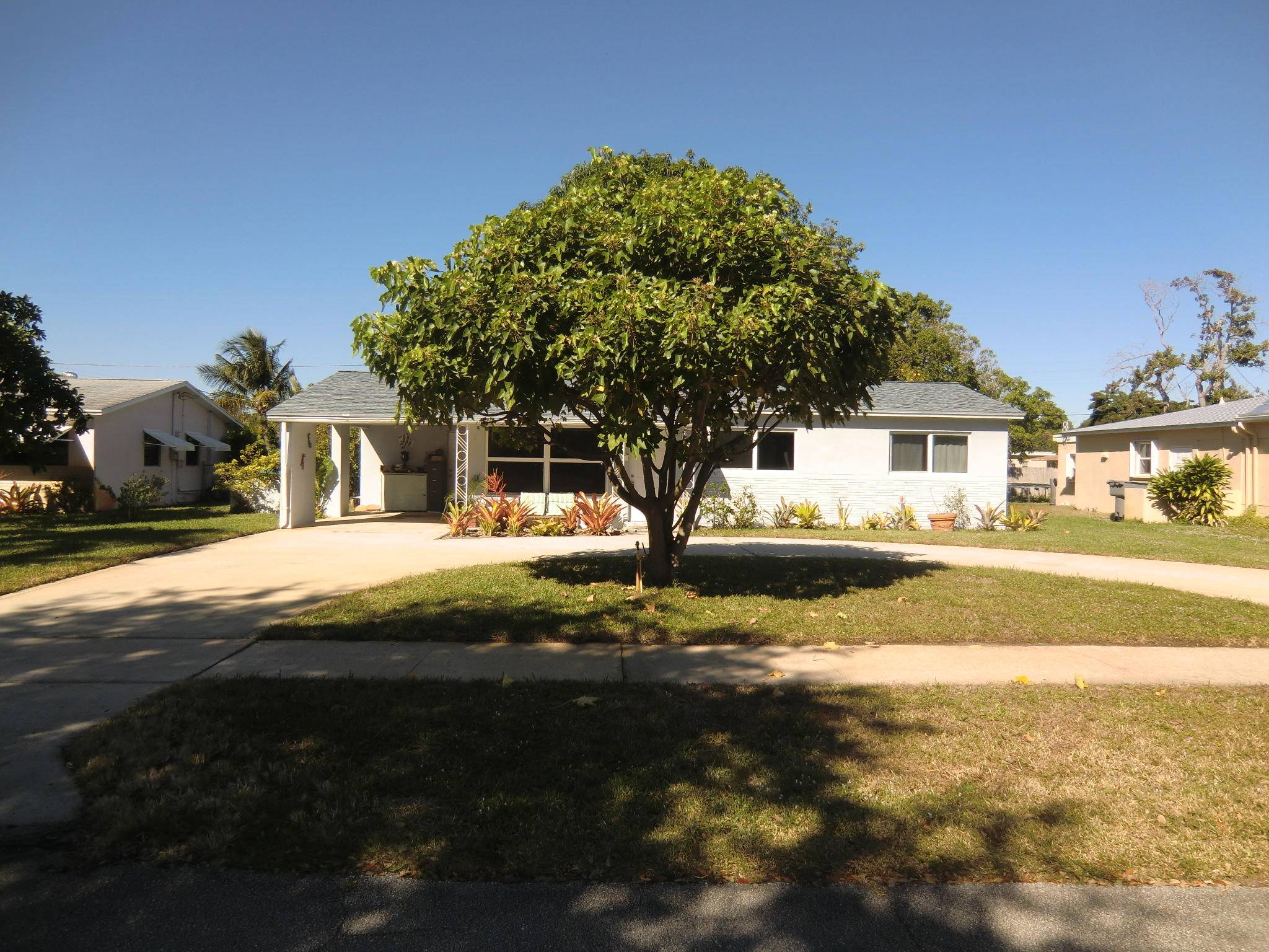 Lake Park, FL 33403,347 Flagler BLVD