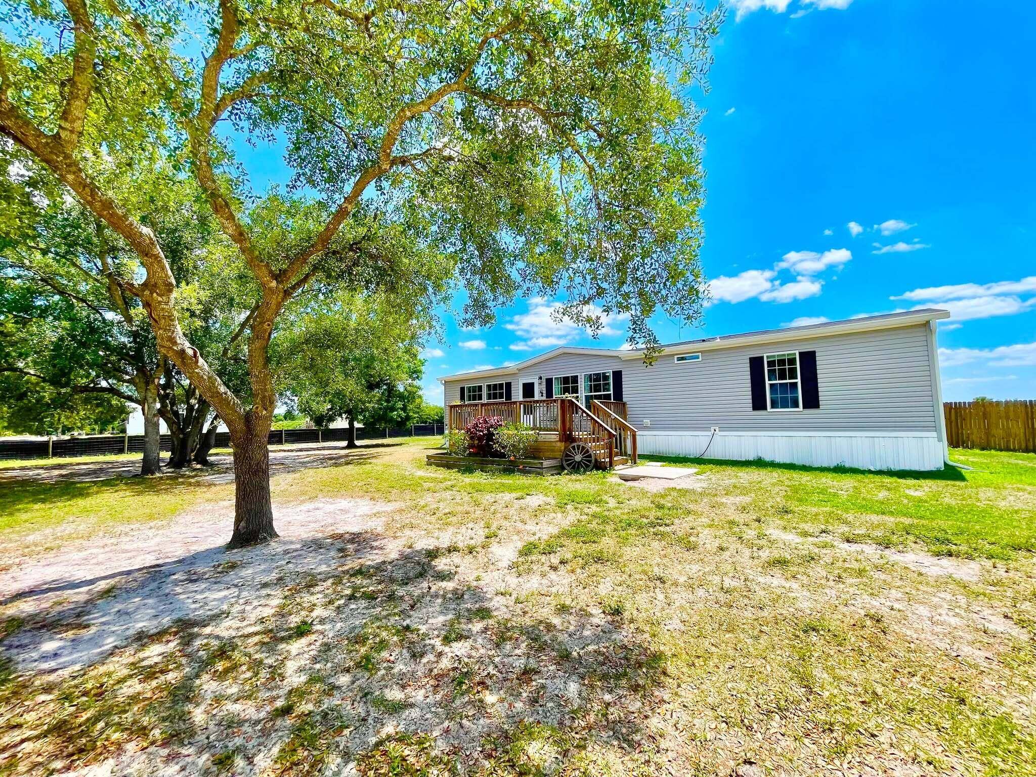 Okeechobee, FL 34972,19622 NW 242nd ST