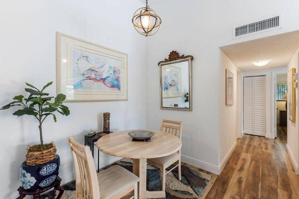 Delray Beach, FL 33484,15449 Lakes Of Delray BLVD 207