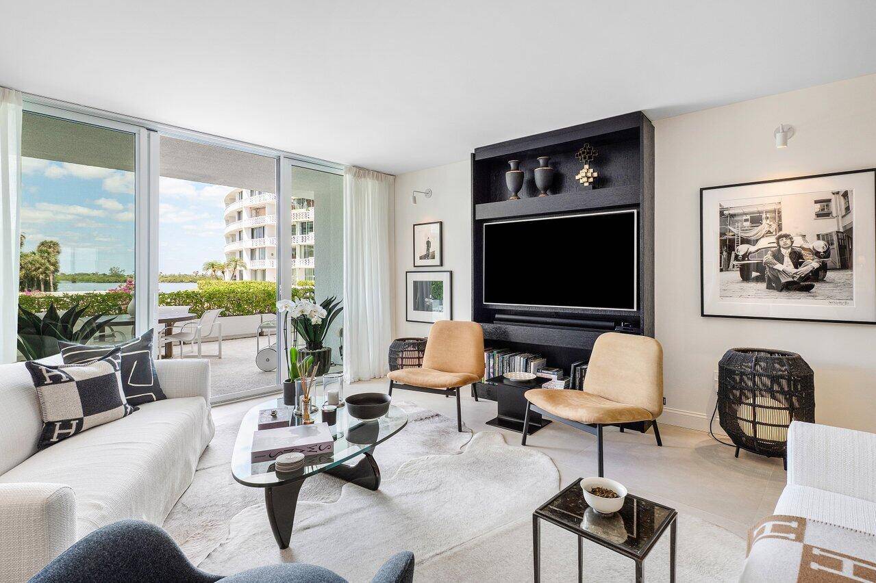 Palm Beach, FL 33480,2760 S Ocean BLVD 116