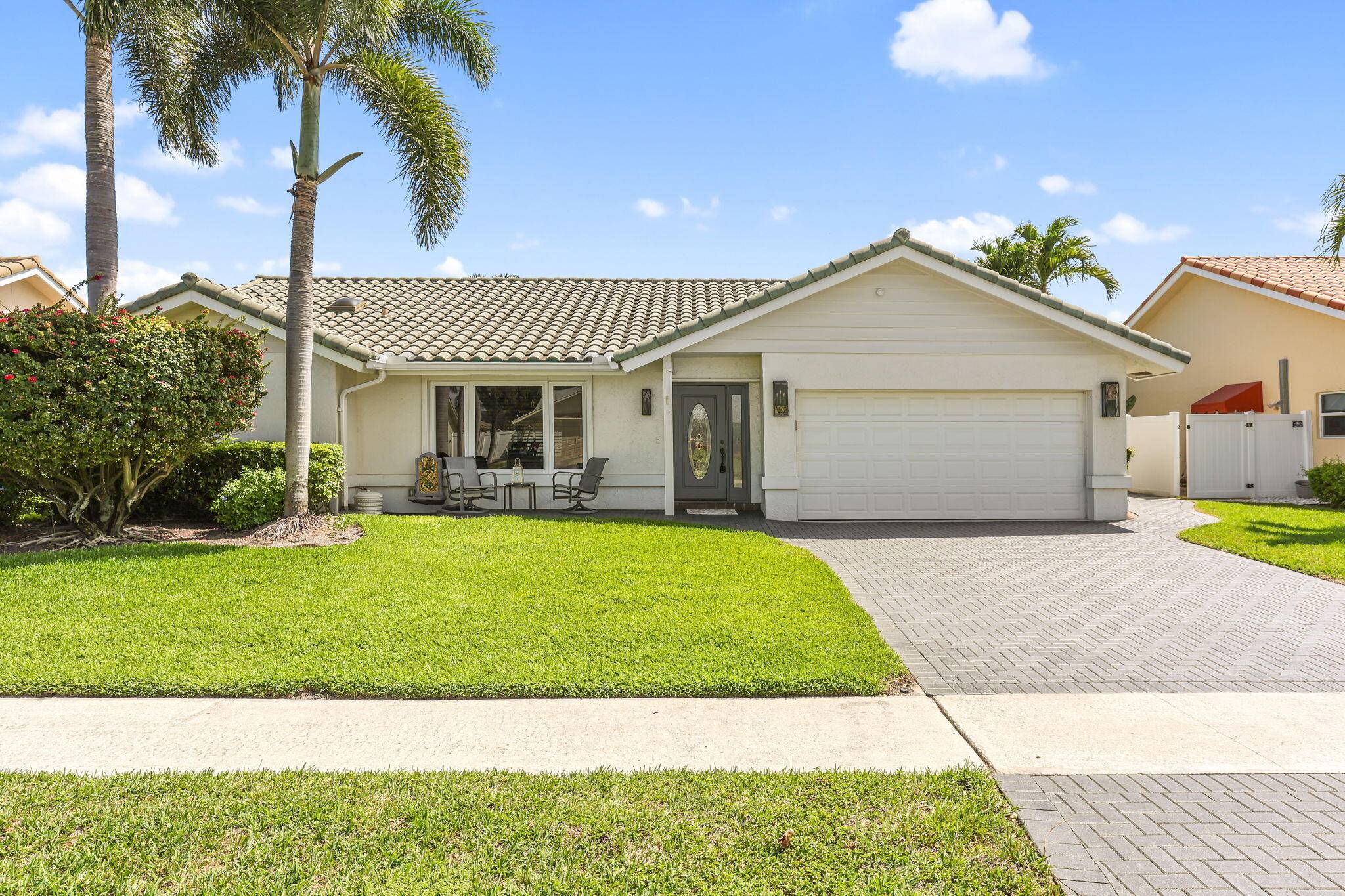 Boca Raton, FL 33487,396 Sandalwood LN
