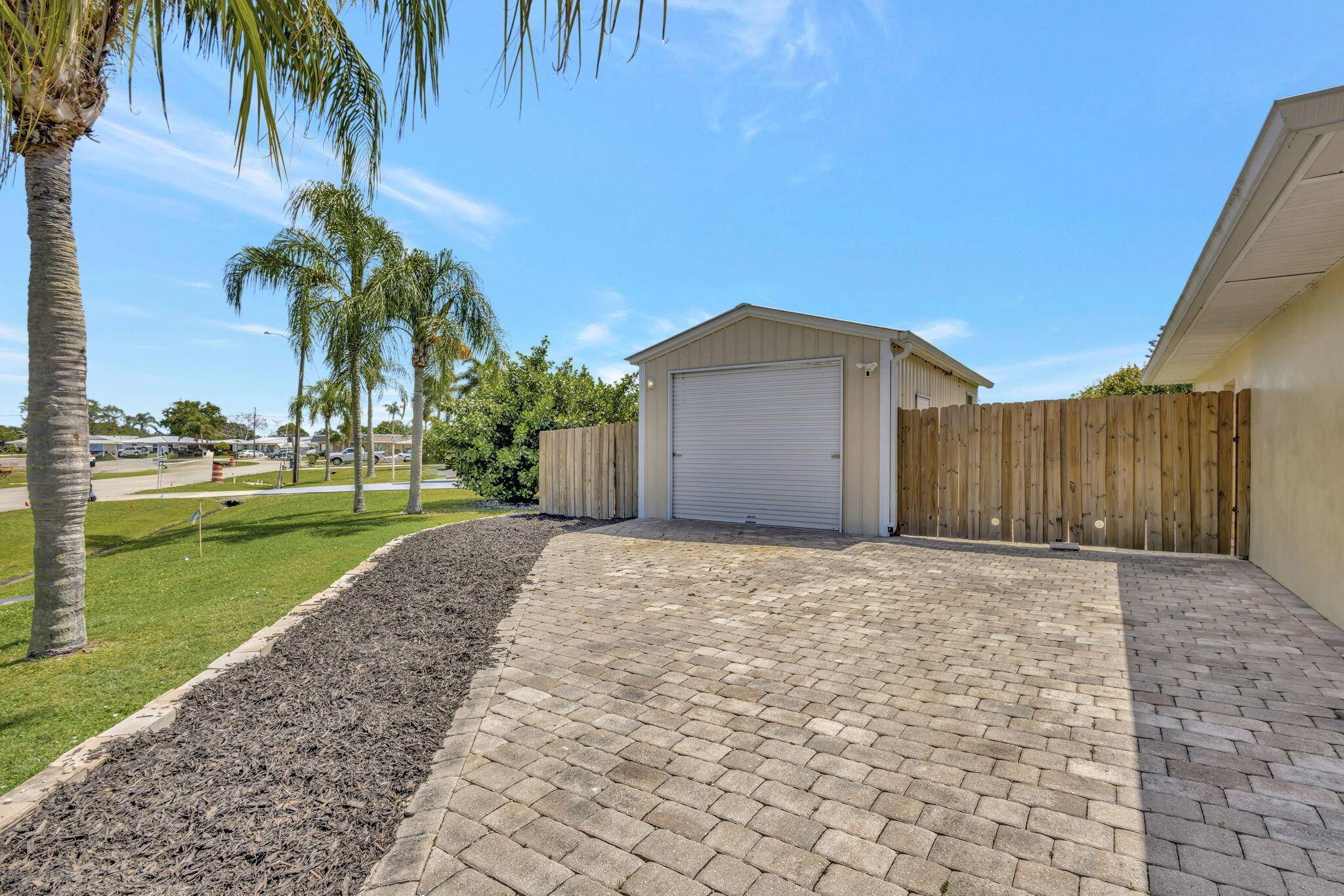 Port Saint Lucie, FL 34953,691 SE Harbor View DR