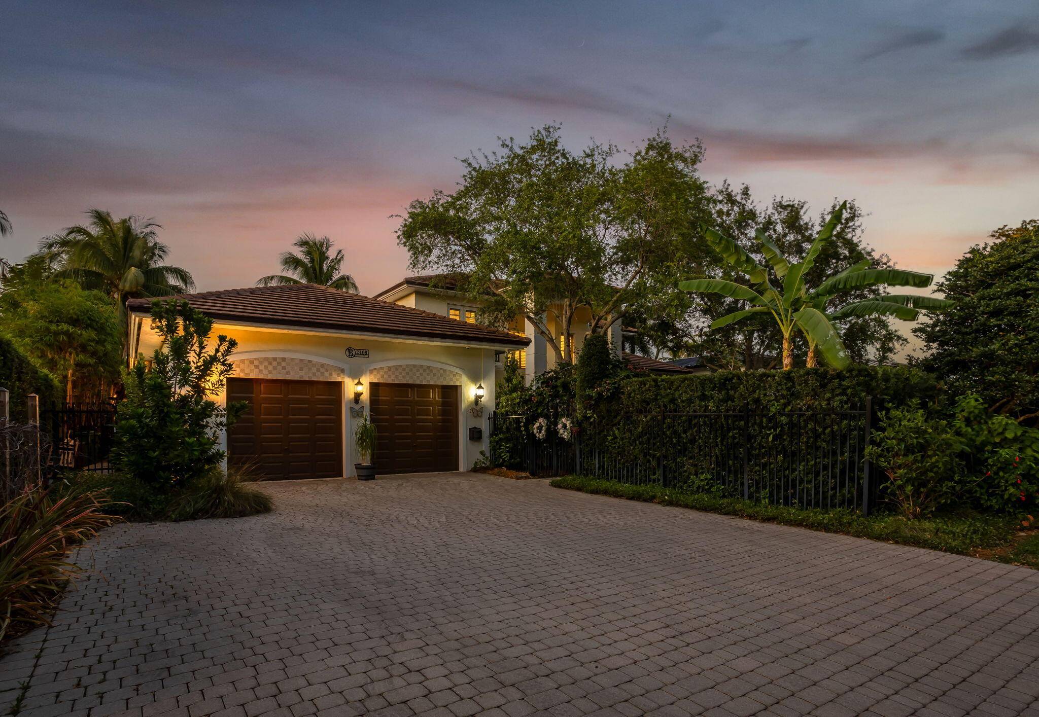 Fort Lauderdale, FL 33304,2409 NE 12th ST