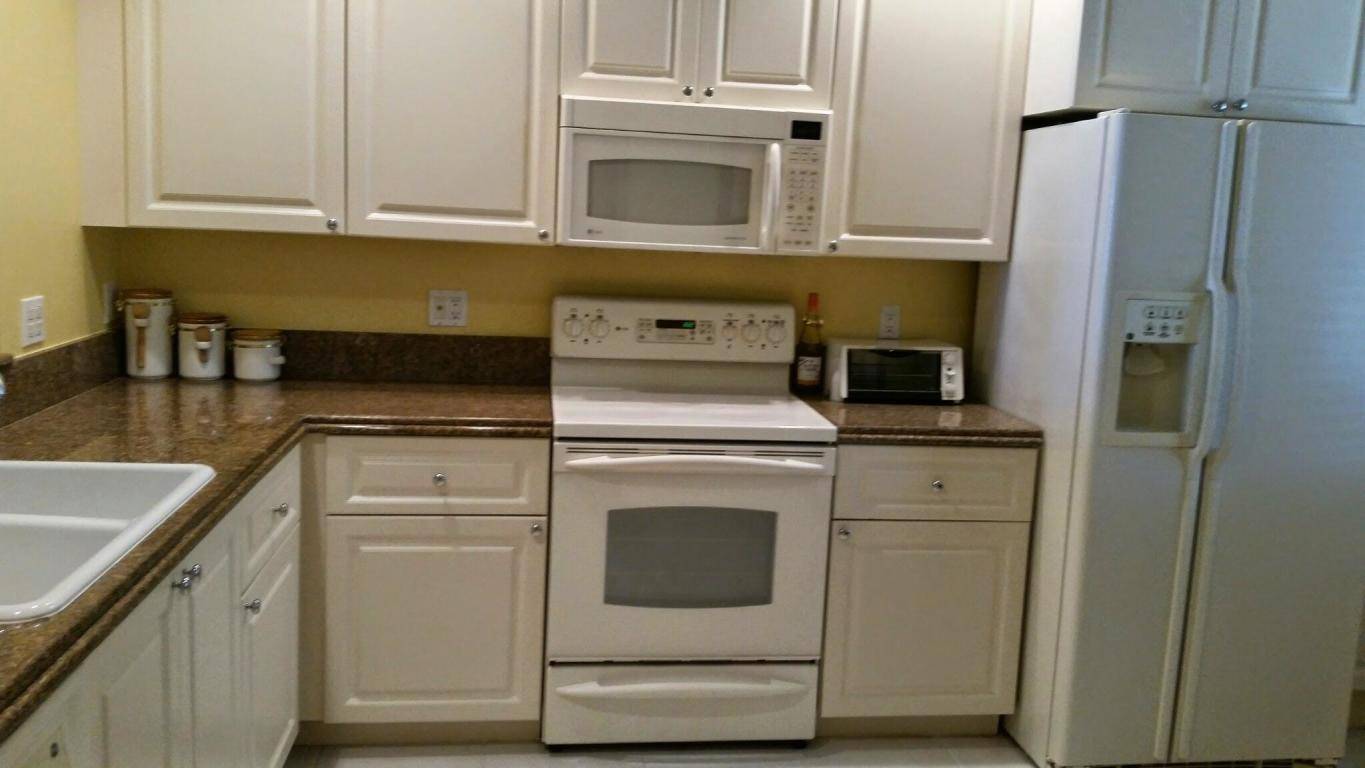 Fort Pierce, FL 34949,13 W Harbour Isle DR 101