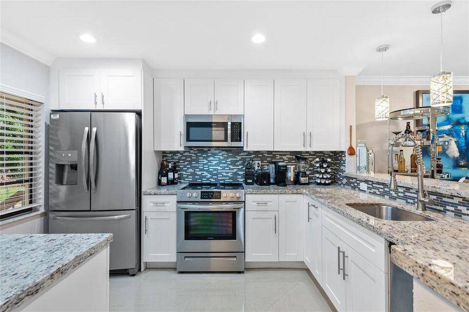 Boca Raton, FL 33433,21662 Arriba Real 44-F